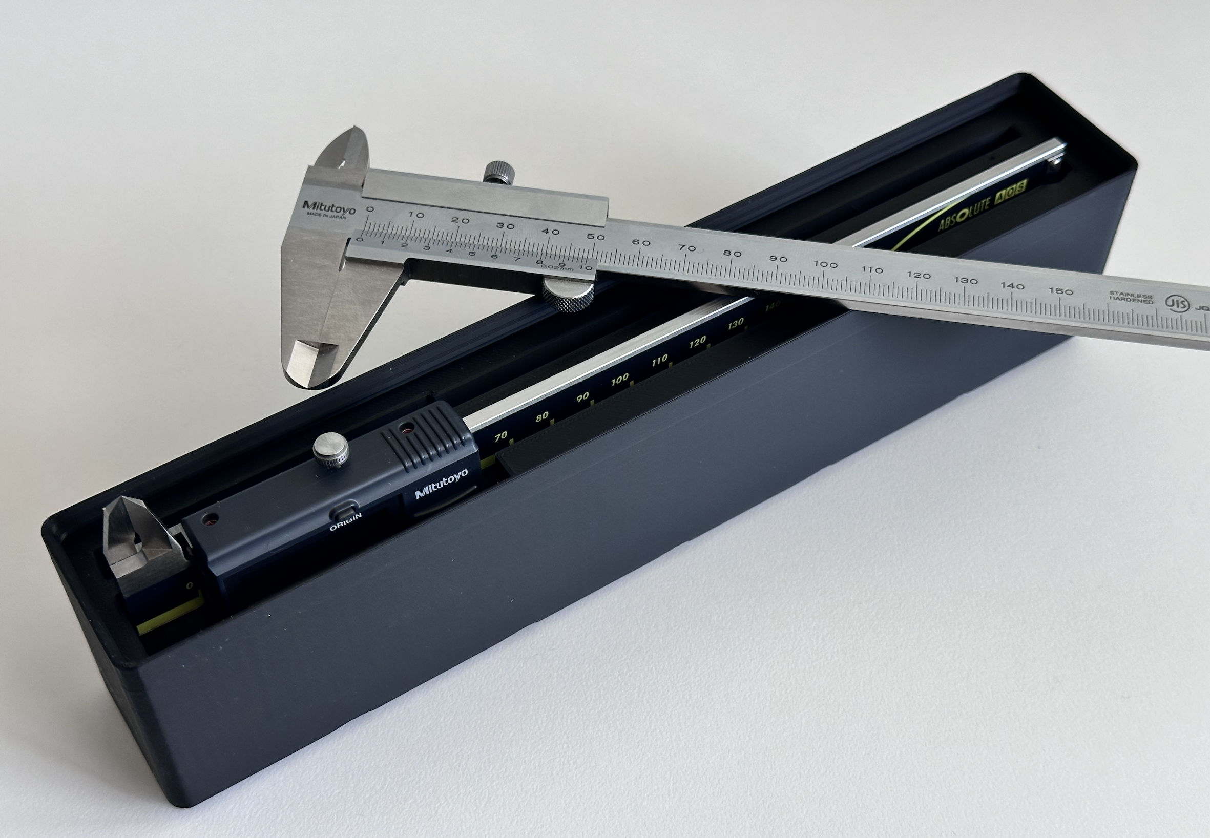 Gridfinity Mitutoyo Caliper holder 1x6x8