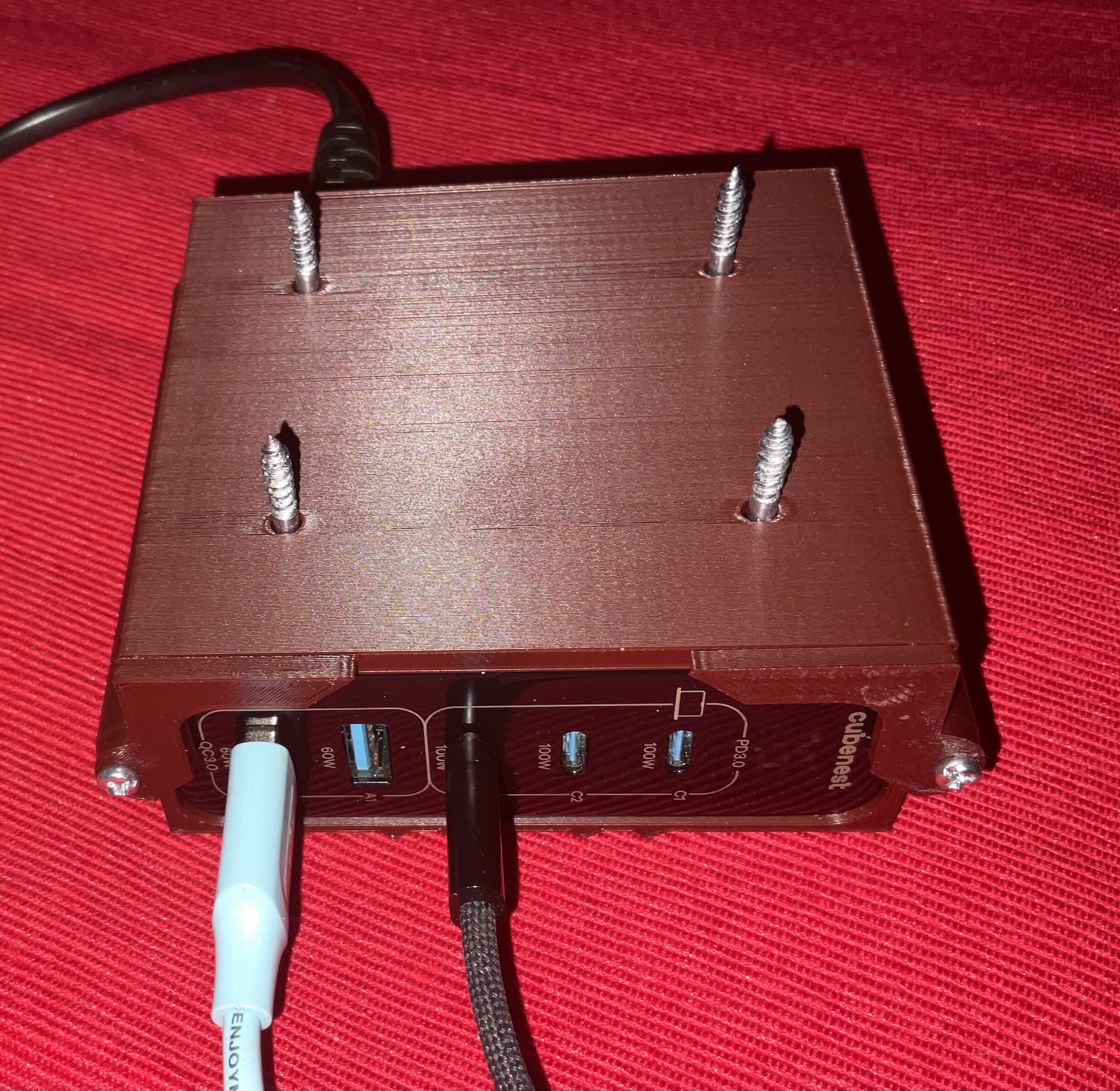 CubeNest S5D0 under desk holder