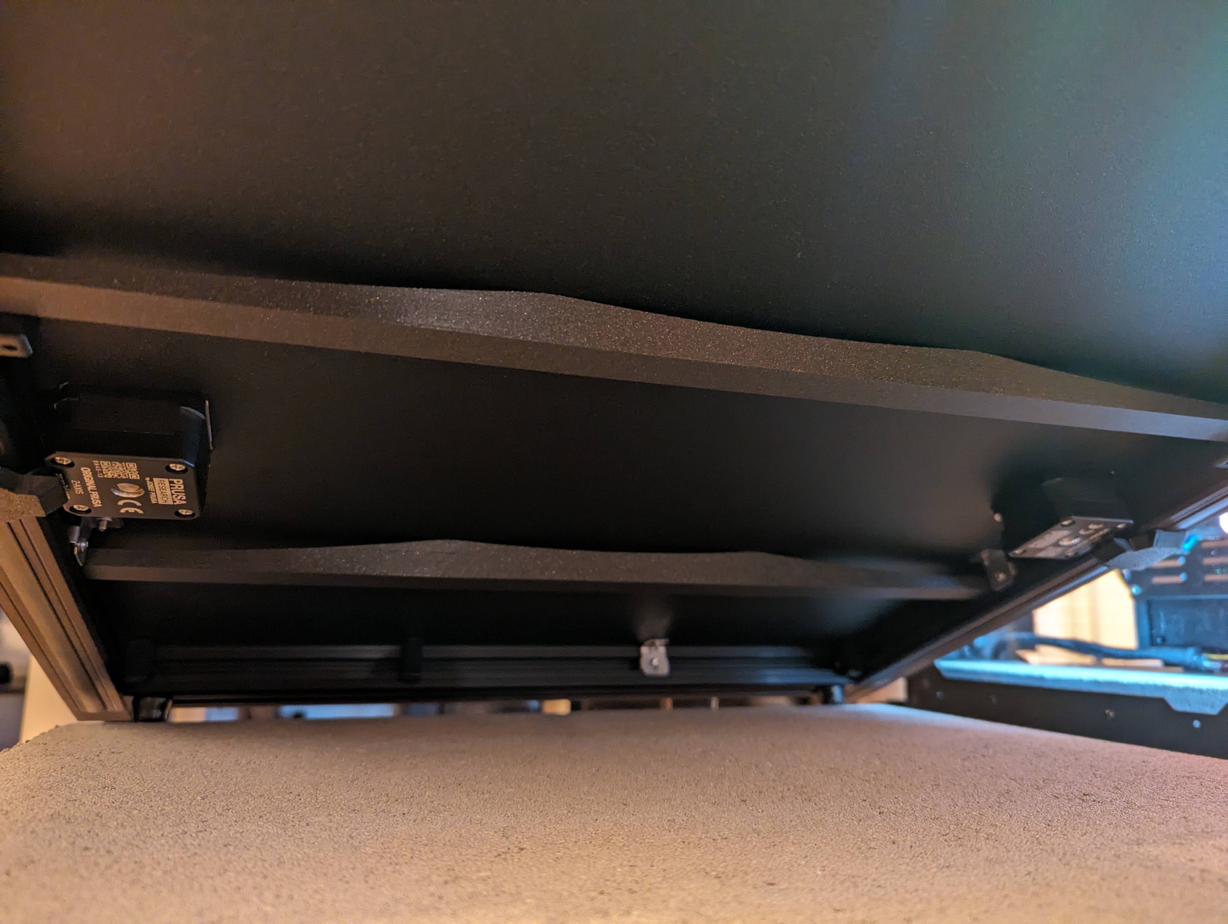 Bottom panel resonance dampener for Prusa XL