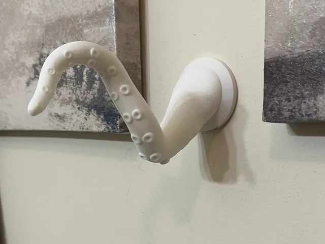 Tentacle wall hook