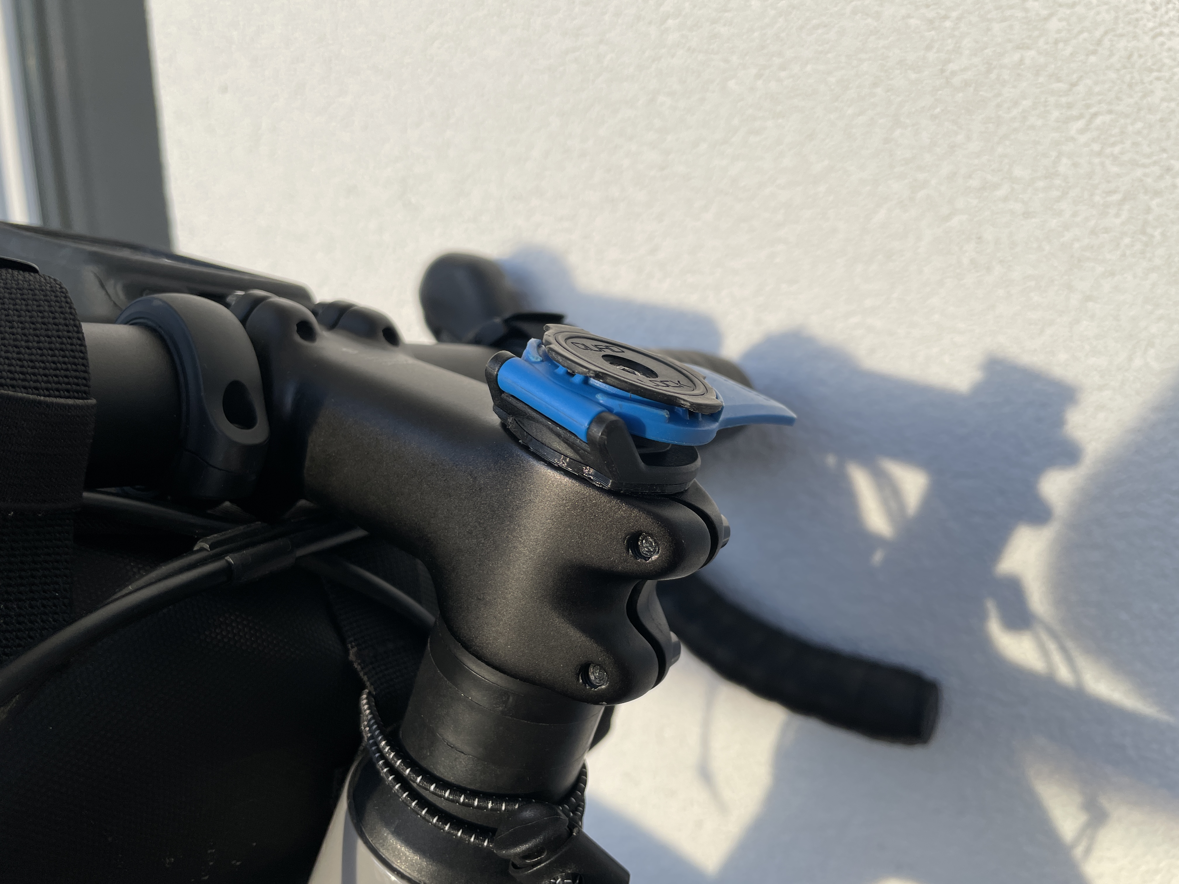 Quad Lock bicycle stem top cap adapter by trucologie Download free STL model Printables