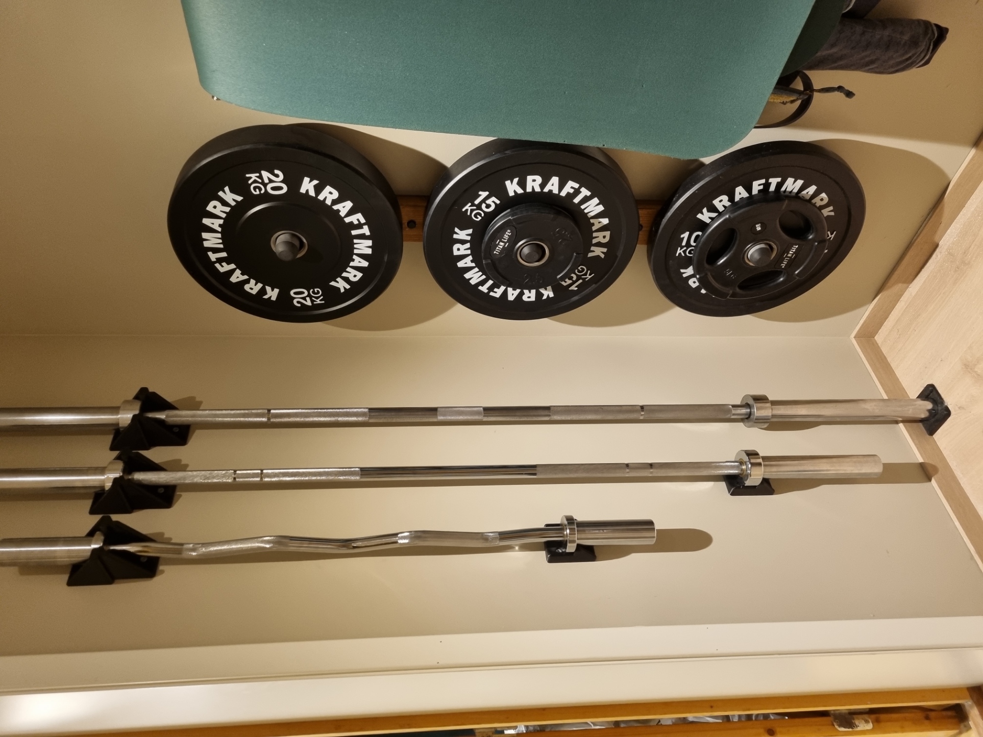 Olympic Barbell Vertical Wall Mount + Bumper remix