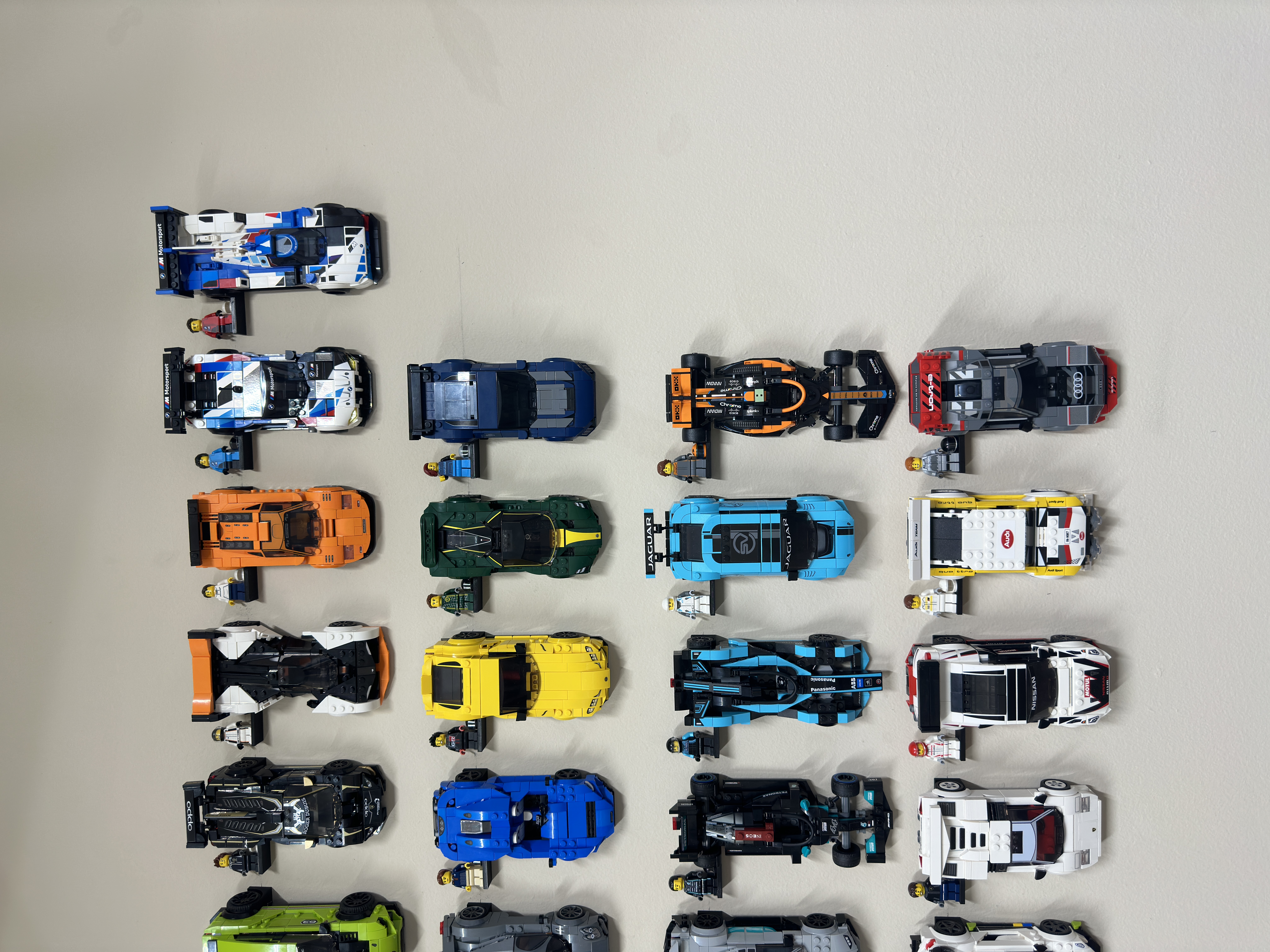 LEGO Speed Champions Wall Mount with Minifigure Stand (2020-Current)