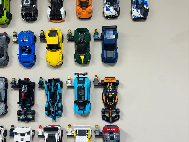 LEGO Speed Champions Wall Mount with Minifigure Stand (2020-Current)