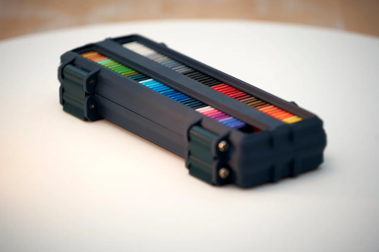 Bambu Filament Swatch Box with Printable Inserts by Kilian Herbst