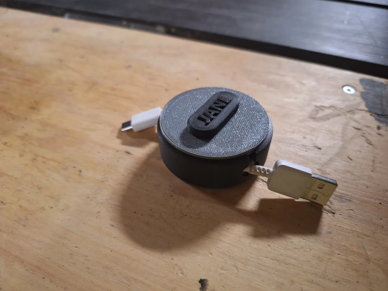 USB Cable Reel v2.0 by Manabun Lab