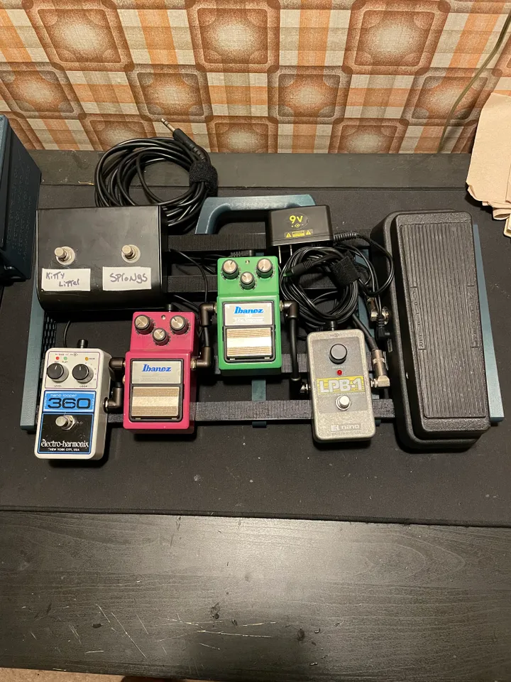 pedal board velcro kit for the DIY pedalboard build