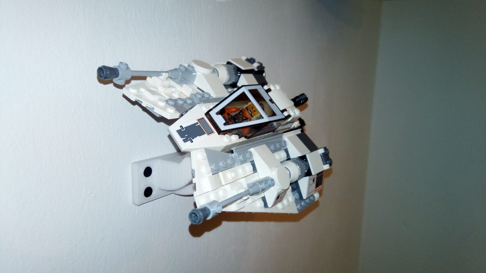 Custom Wall Mount for Lego 75259 Snowspeeder