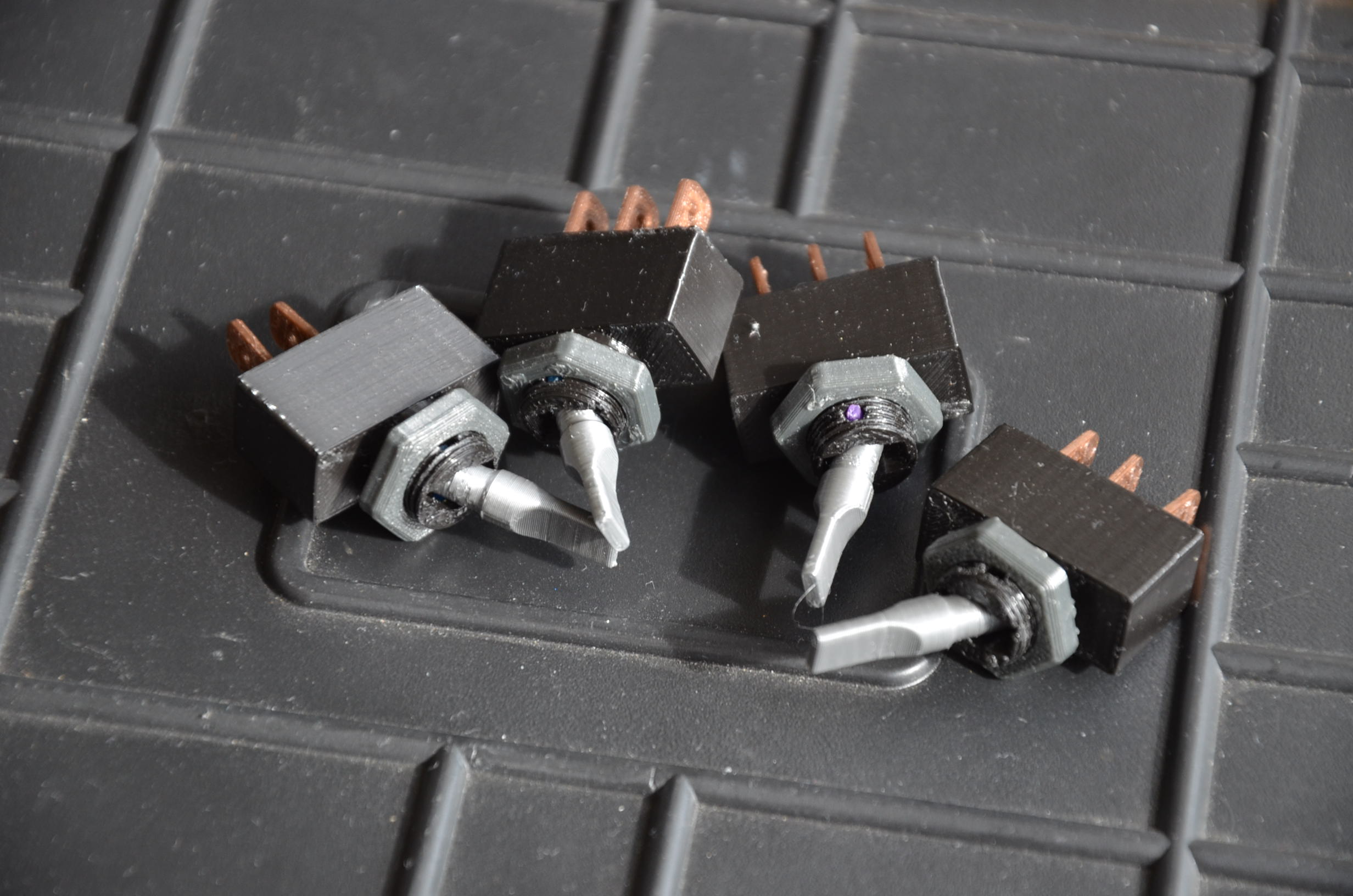 Miniatura 2 do modelo 3D Toggle switch fidget