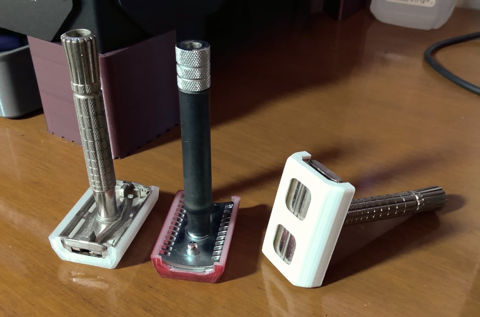 Parametric Snap-on Cover for Safety Razors