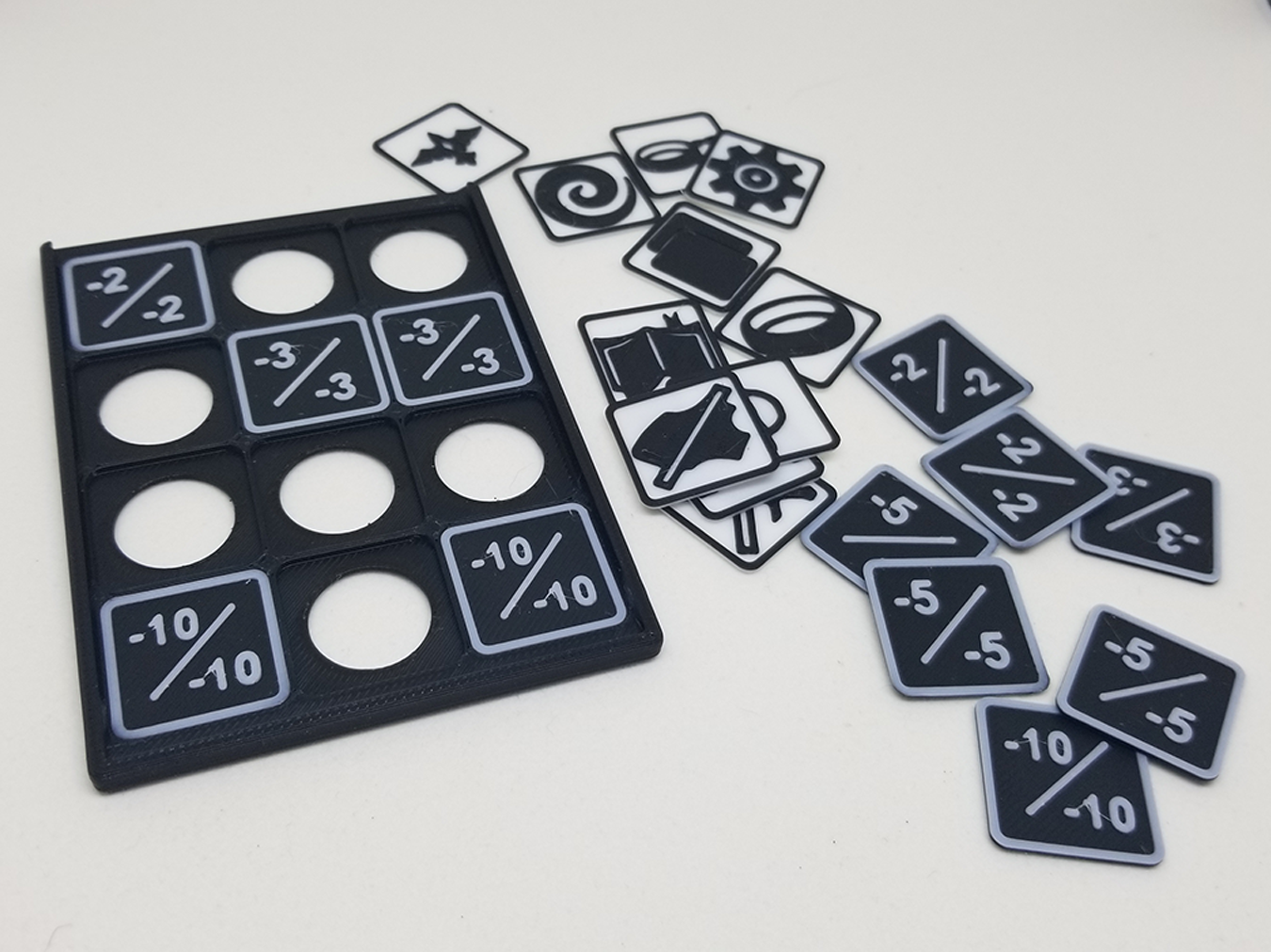 Miniatura 6 do modelo 3D MTG Counters + Case - Fits in Deckbox