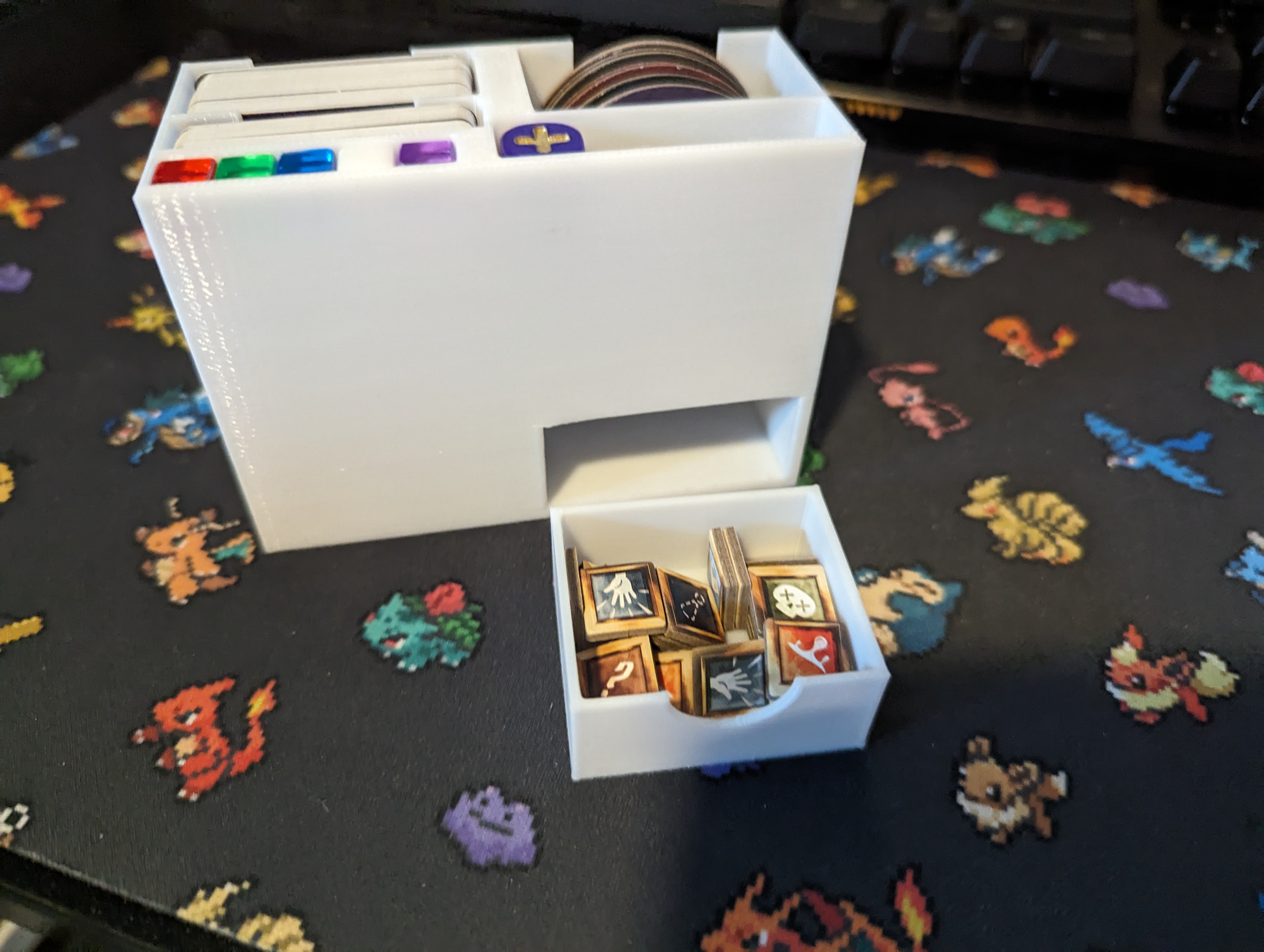 Miniatura 4 do modelo 3D GLOOMHAVEN Buttons & Bugs Box Insert