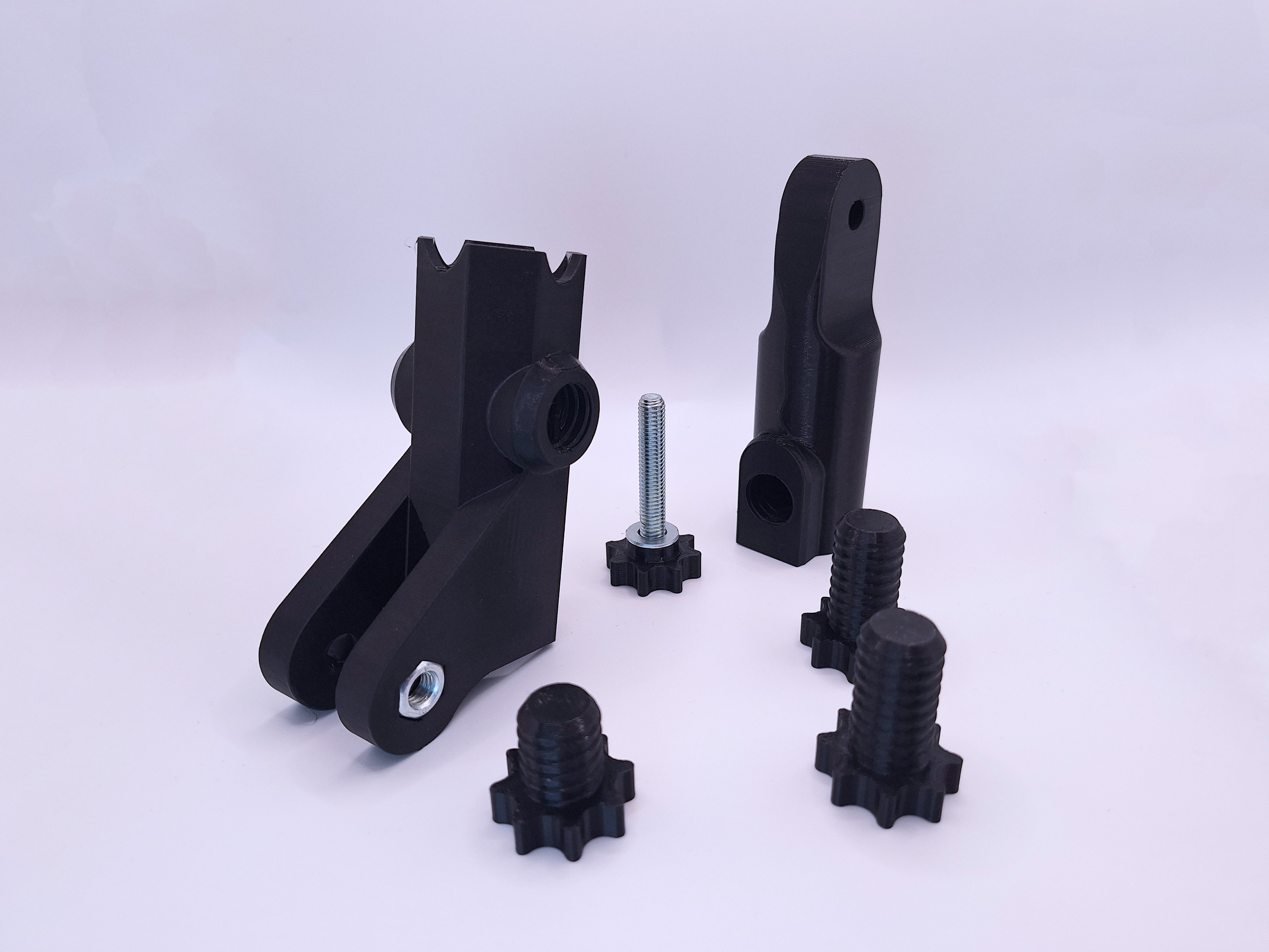 Miniatura 6 do modelo 3D Universal adjustable tool holder