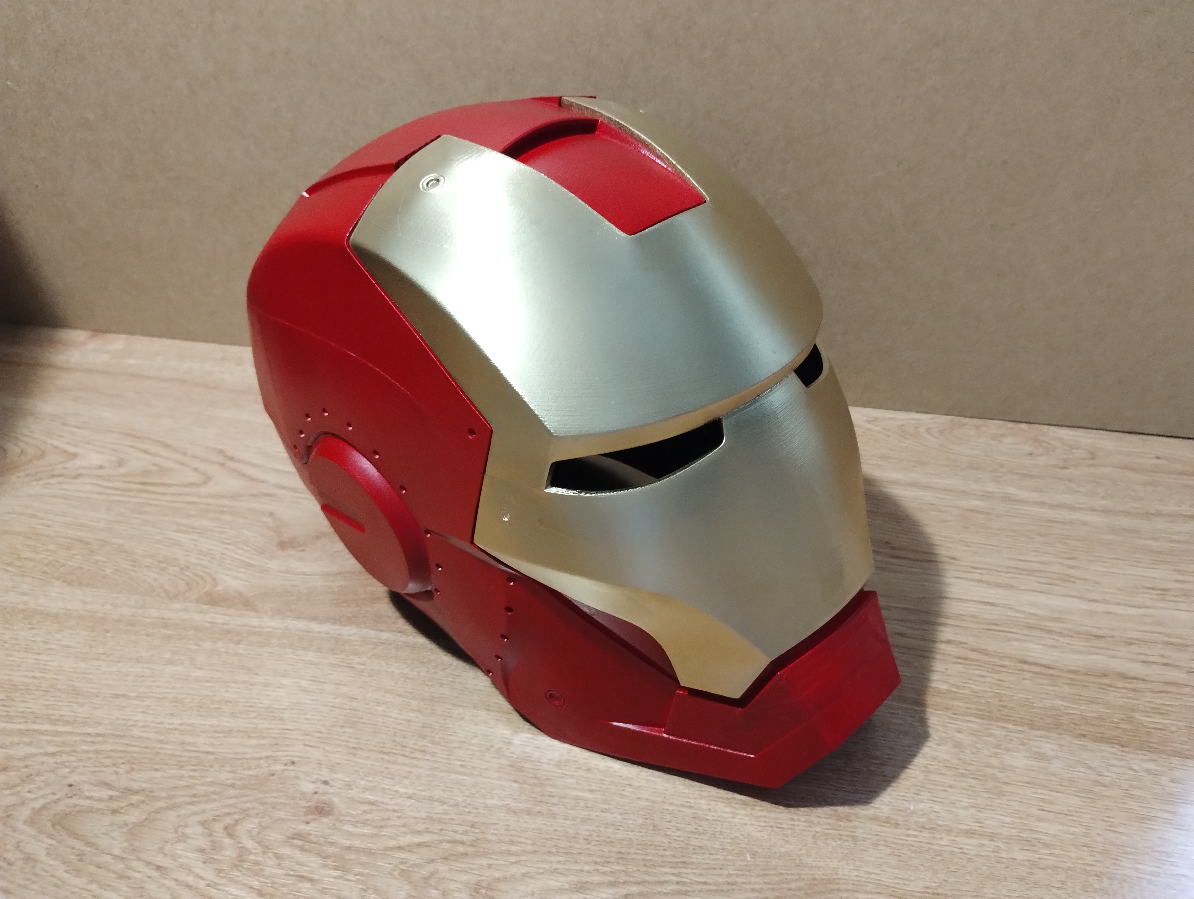 IRONMAN helmet magnetic upgrade - universal holder - cosplay