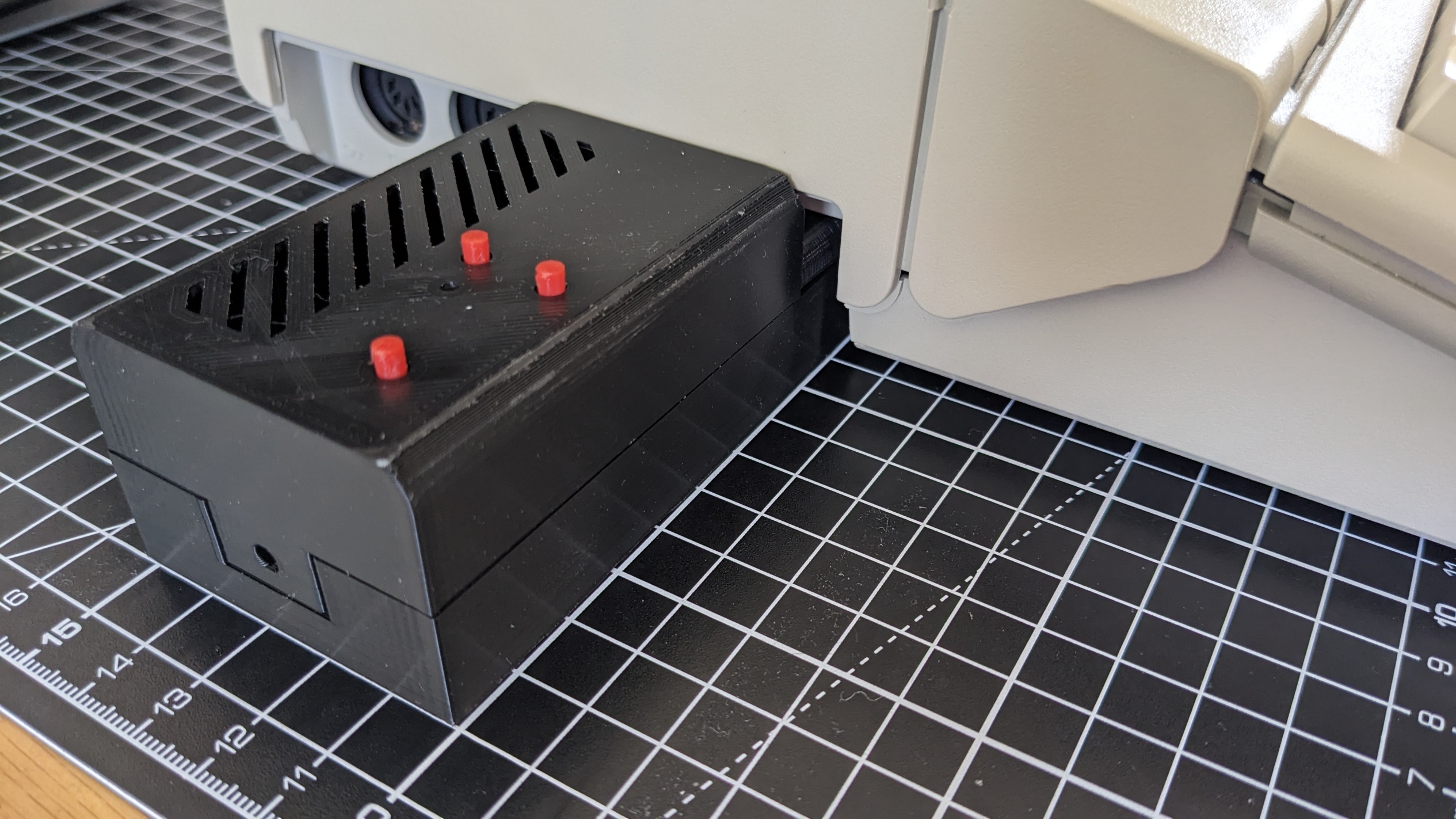 SidecarT case for the Atari ST