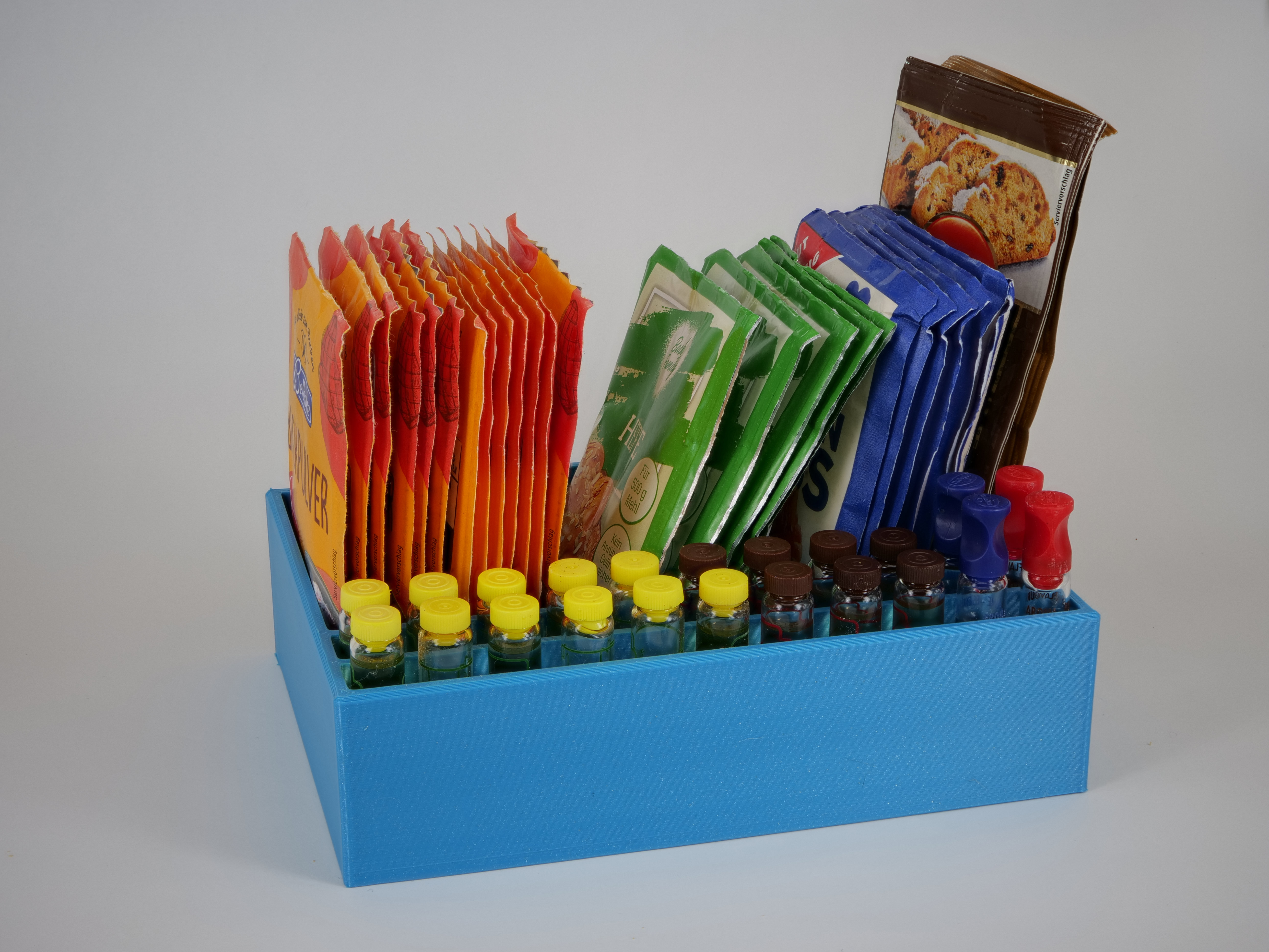 Backpulver und Backaroma Organisierer für die Küche - Organizer for baking powder and aroma 3D model