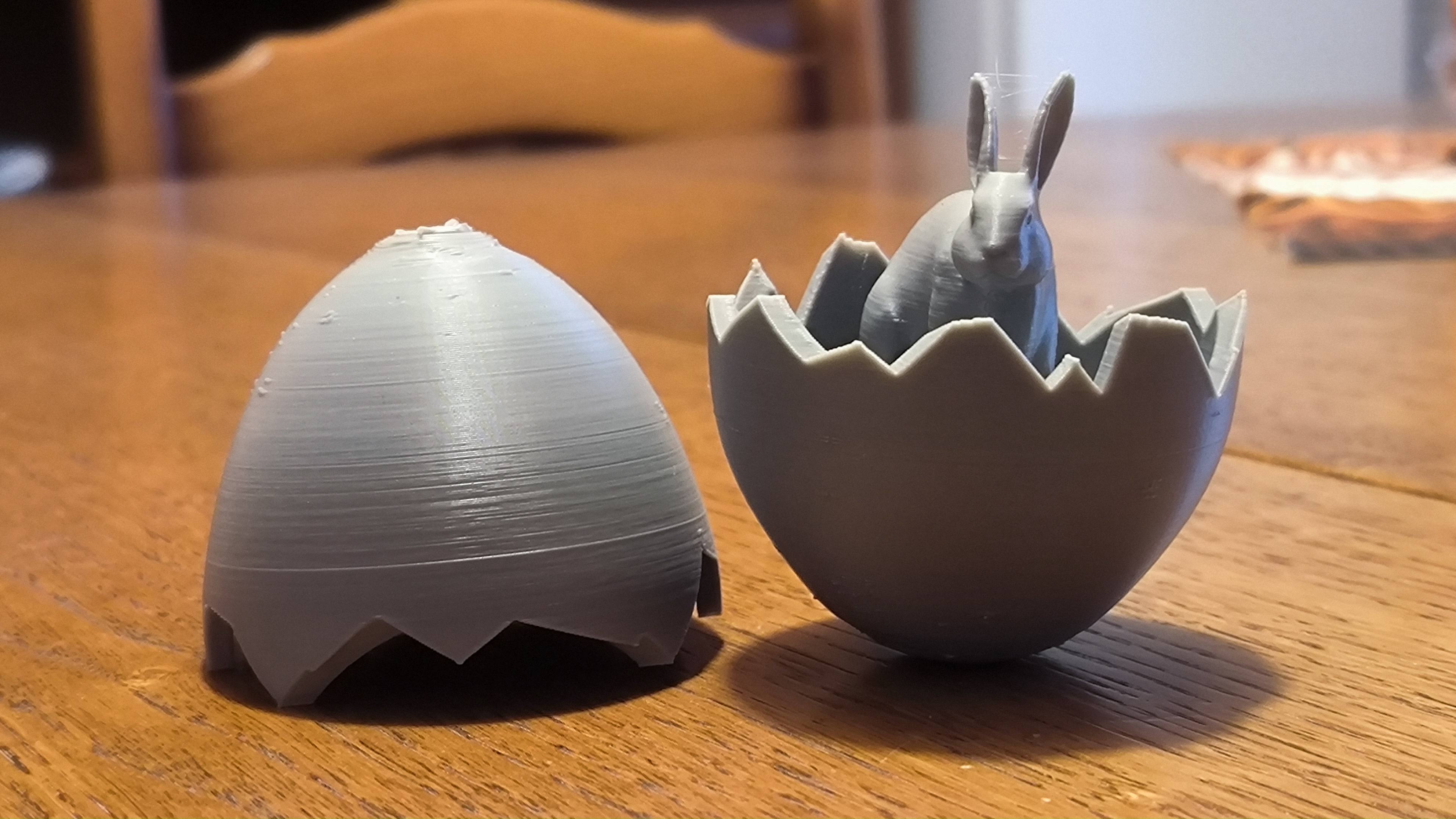 Oeuf de pâques lapin surprise
