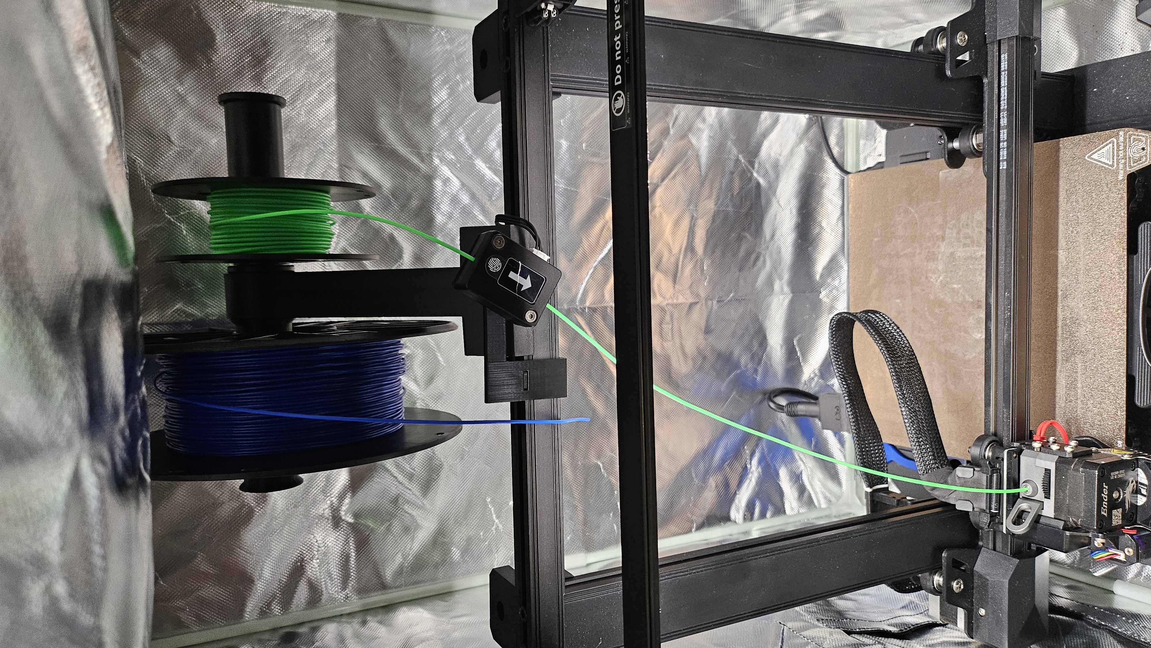 Ender 3 s1 central run out sensor for dual filiment holder
