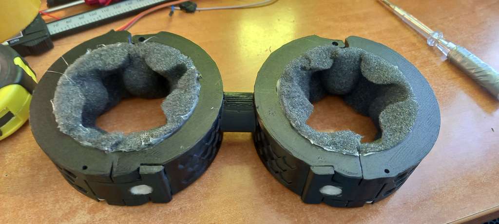 Standard Issue SCP Foundation Universal Handcuffs