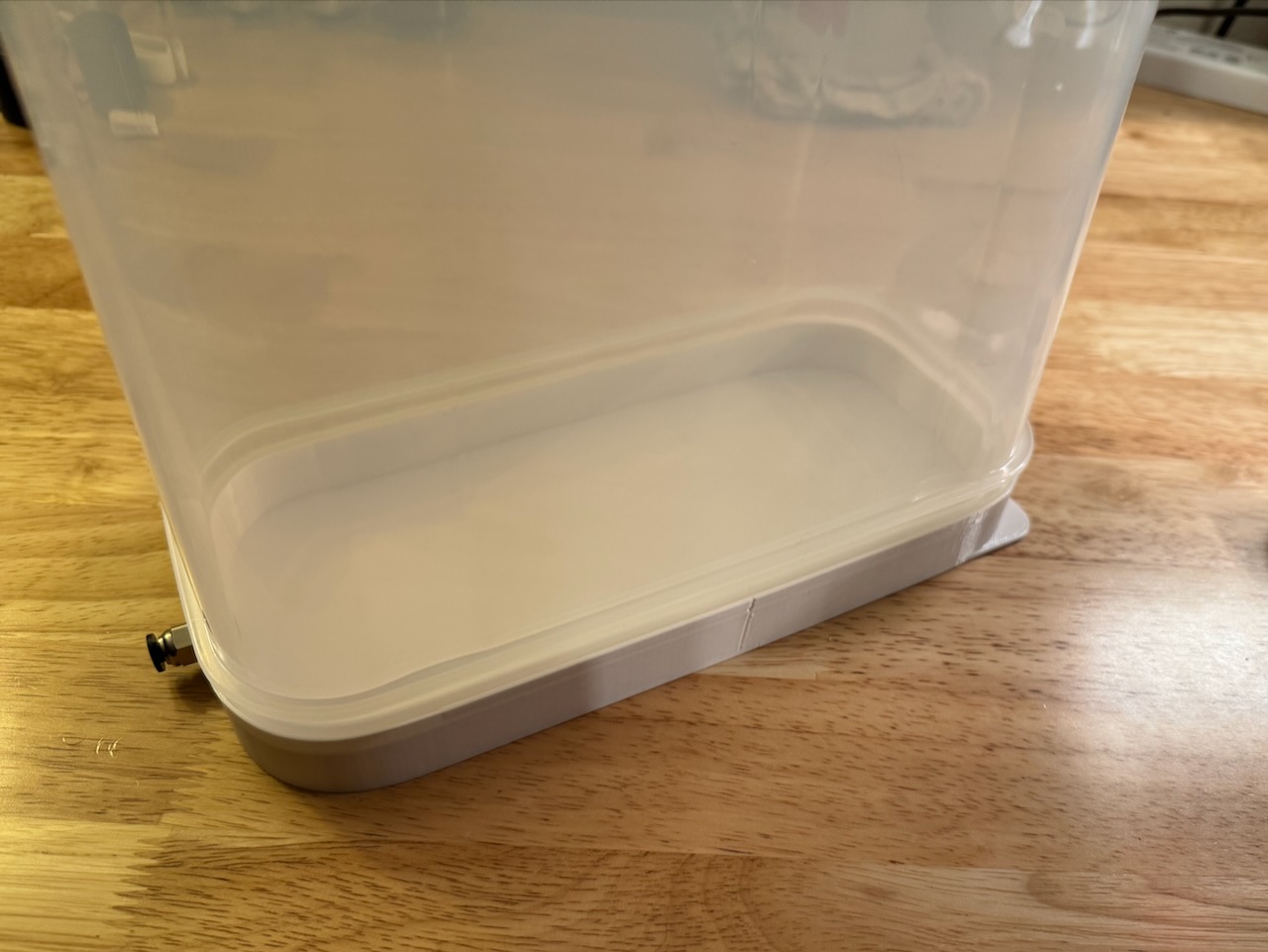 Rubbermaid 21 Cup Drybox Base by rojoPrint | Download free STL model ...