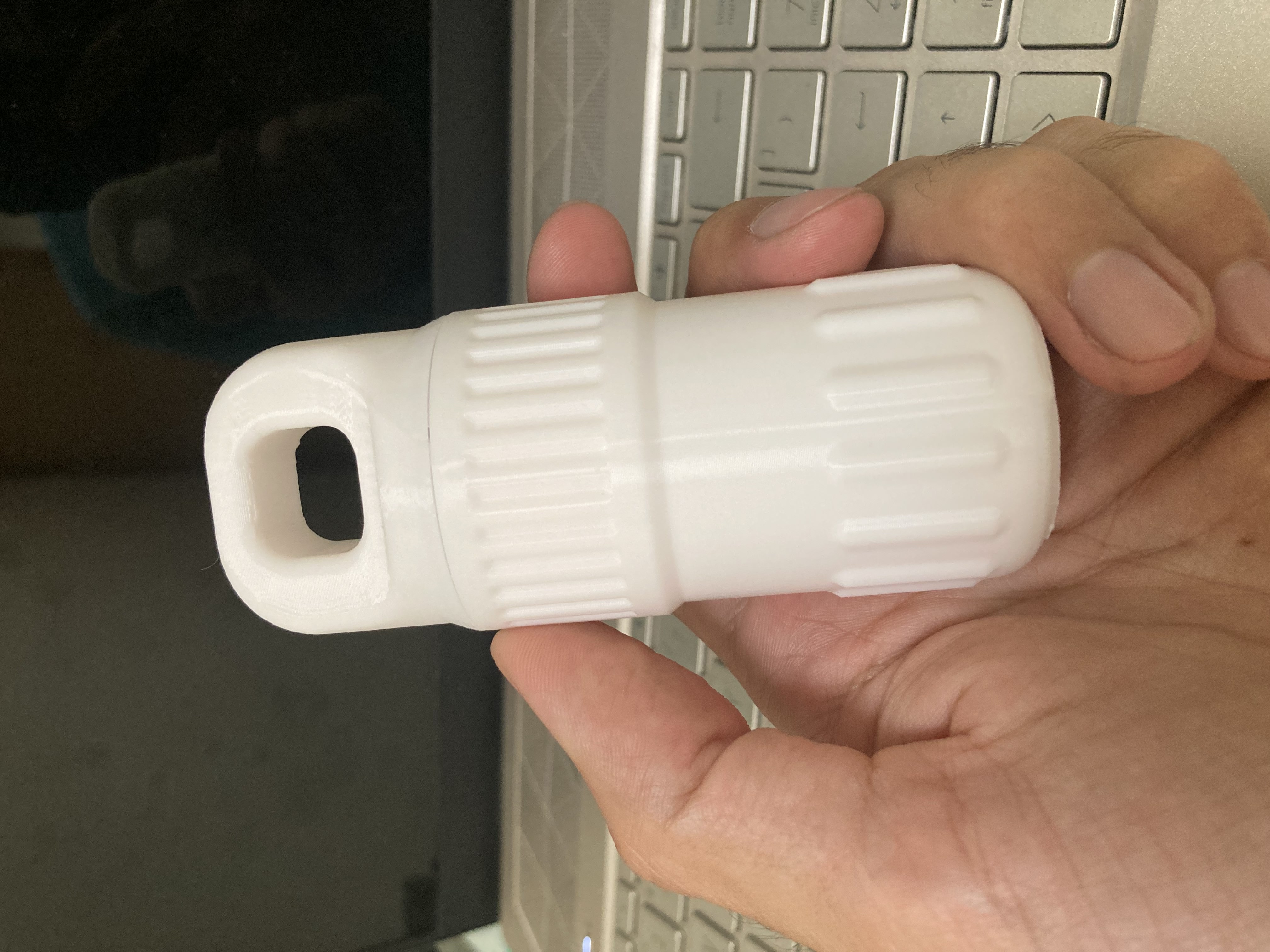"TANK" rugged Capsule with hollow cap