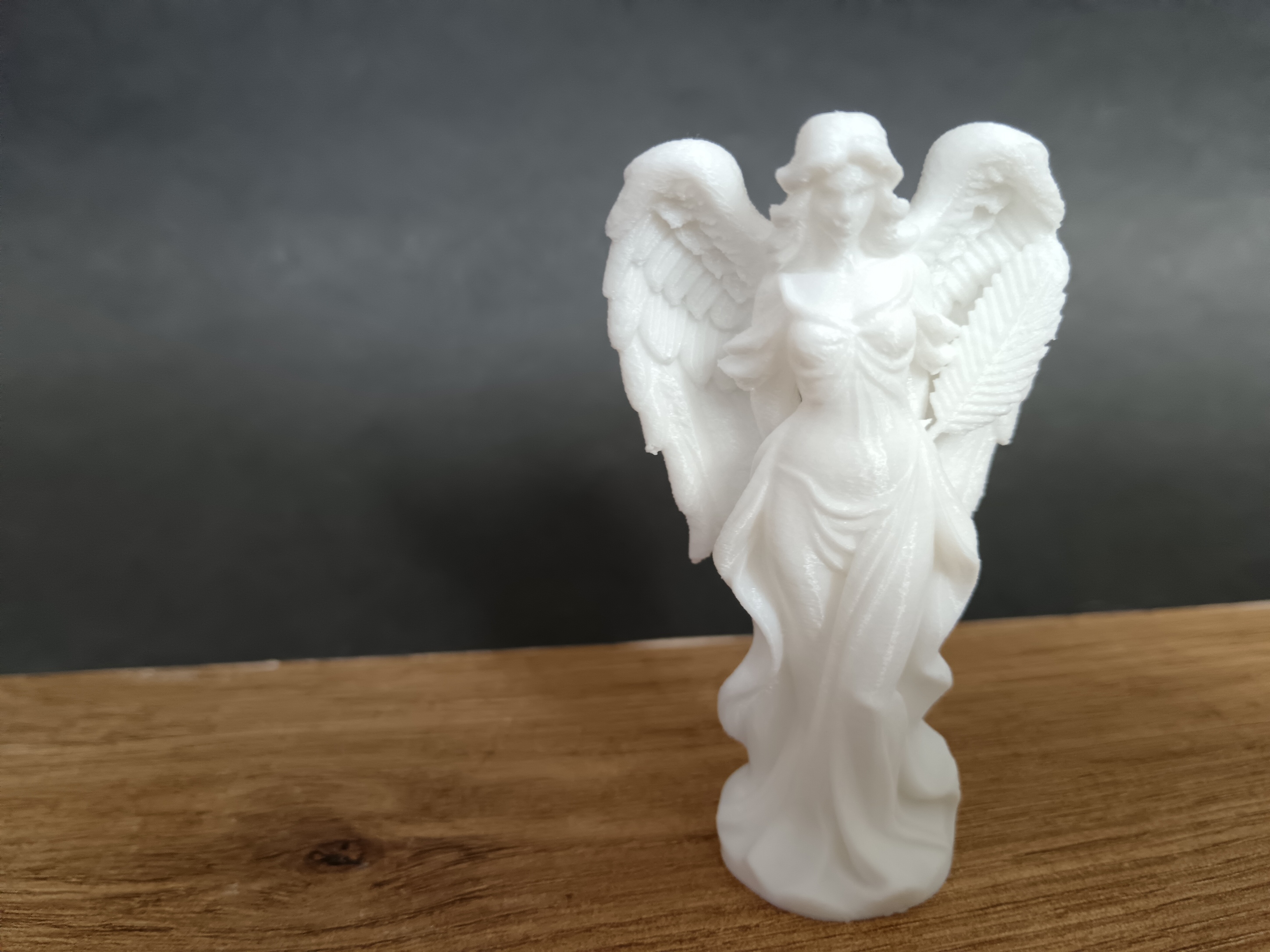 Miniatura 2 do modelo 3D Angel statue