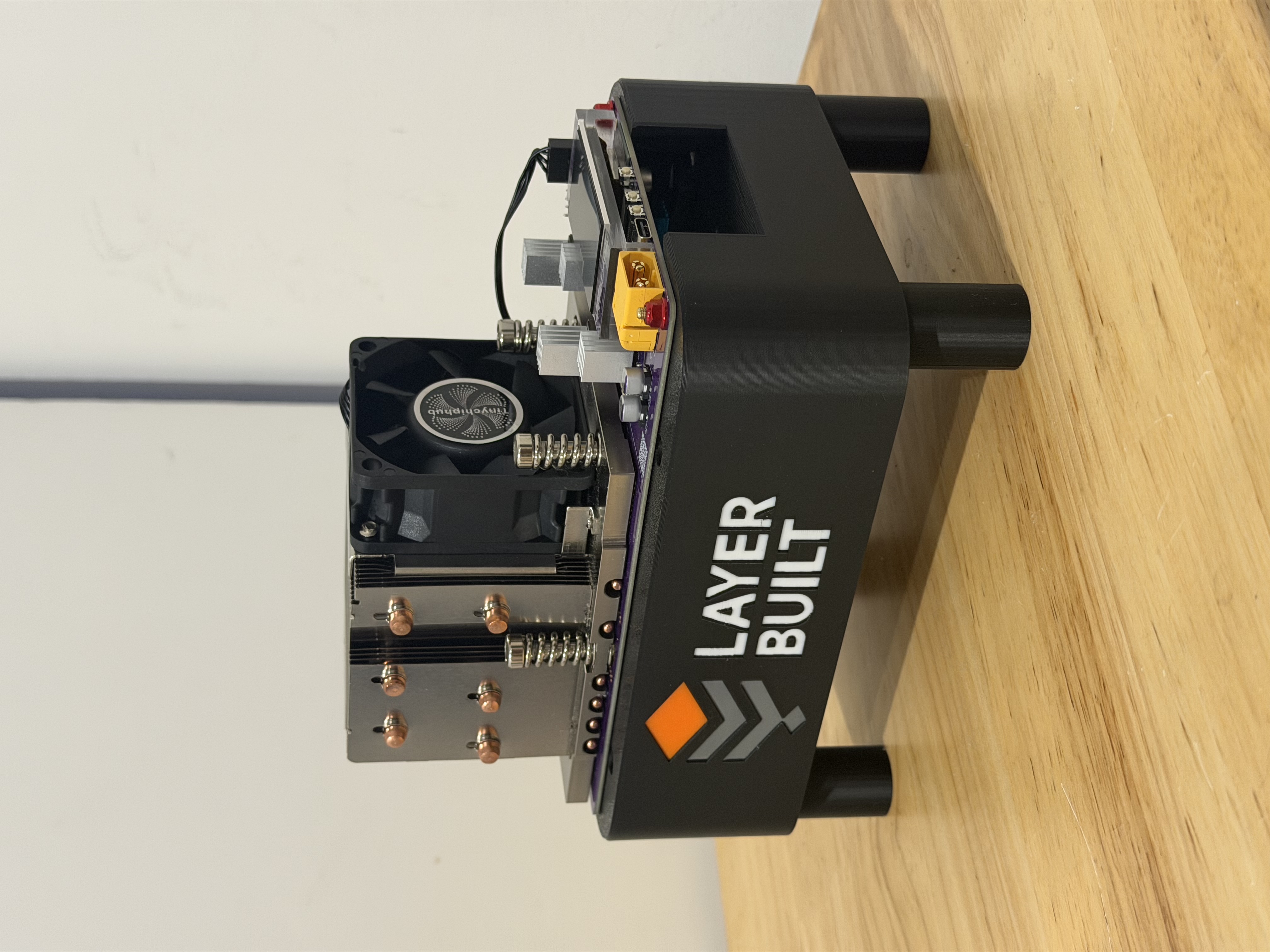 ZYBER 8G STAND