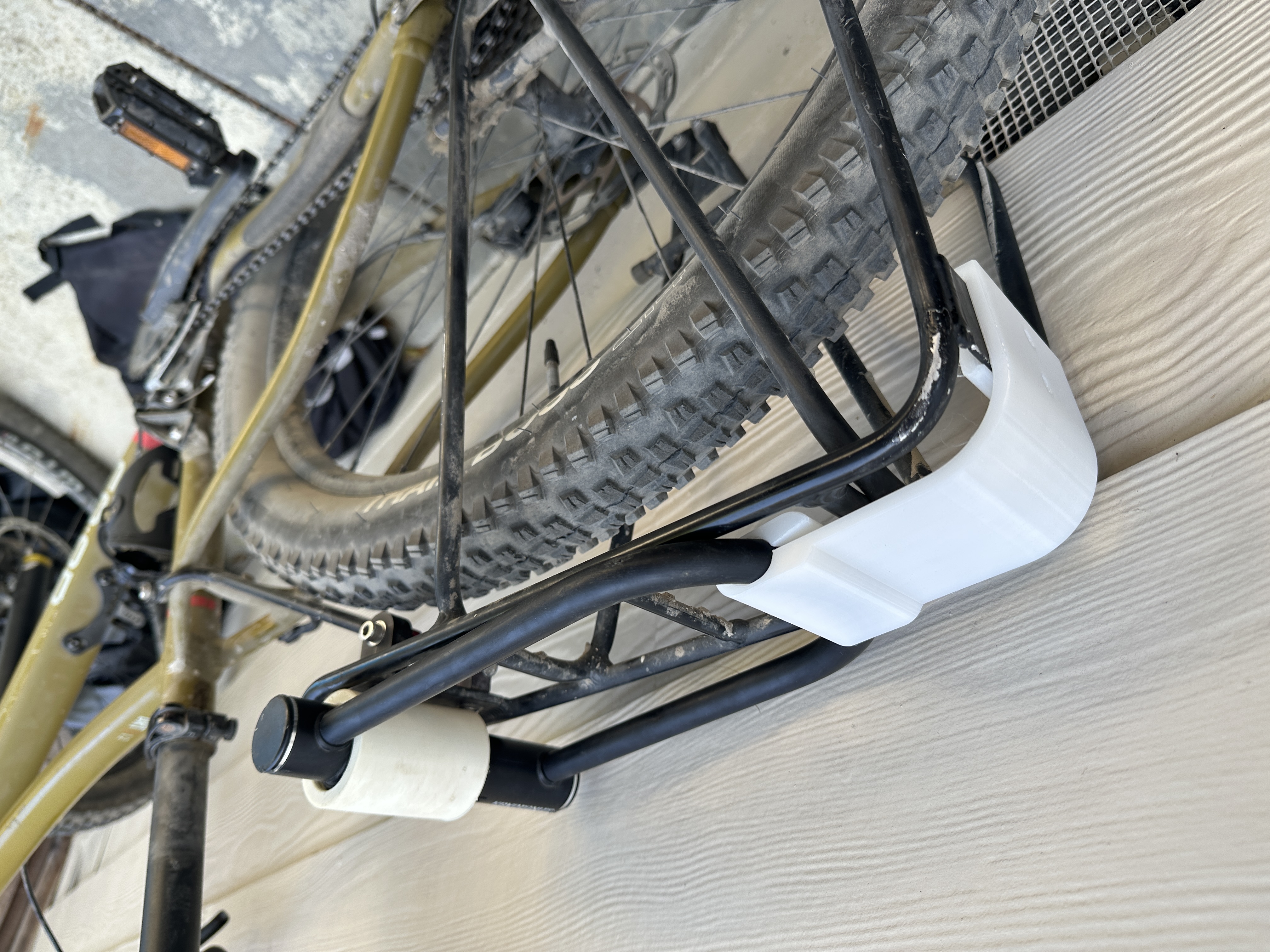Kryptonite U-Lock mount for Bike Axiom Streamliner Rack