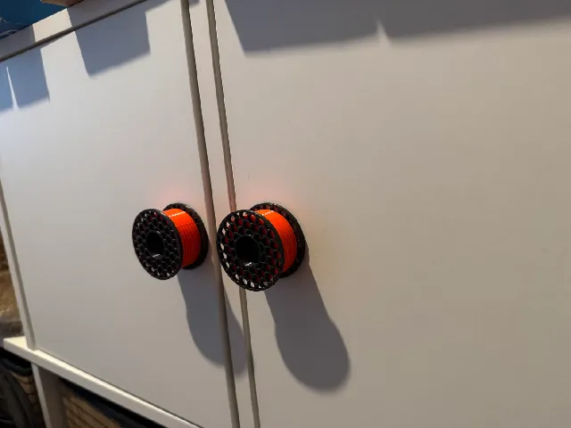 Filament Spool Doorhandle for Kallax or any other door
