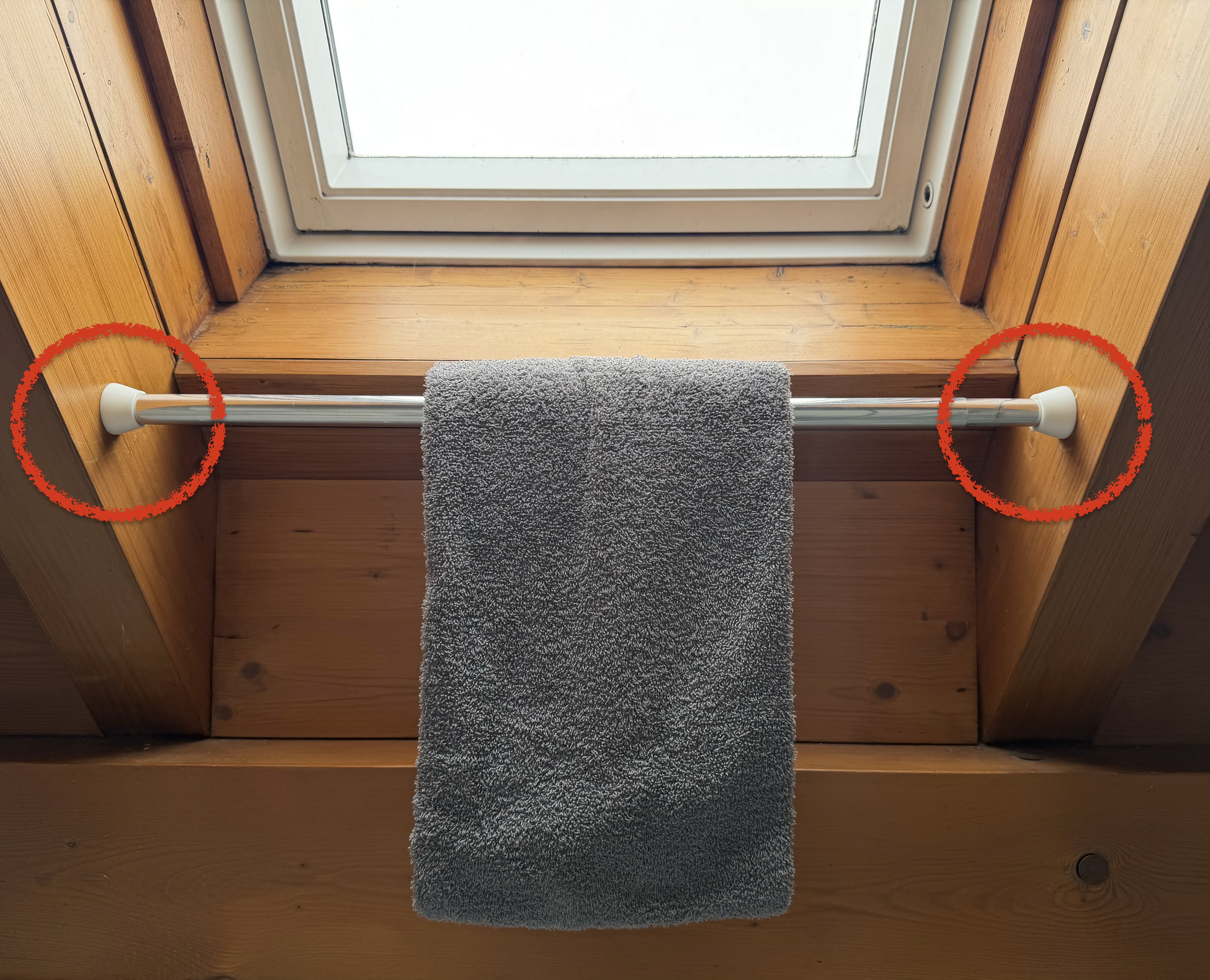 Replacement feet for a towel- or shower curtain rod