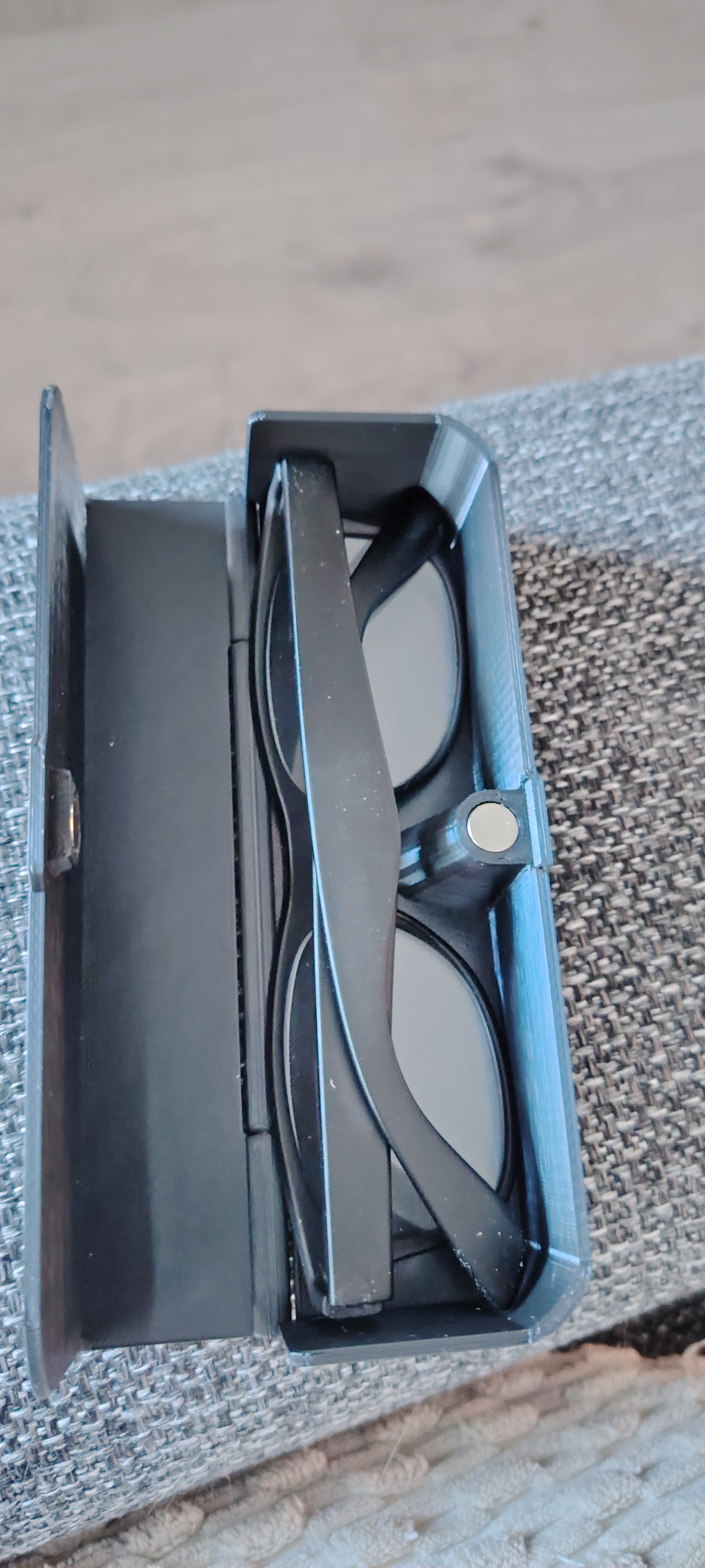 Print in place glasses case