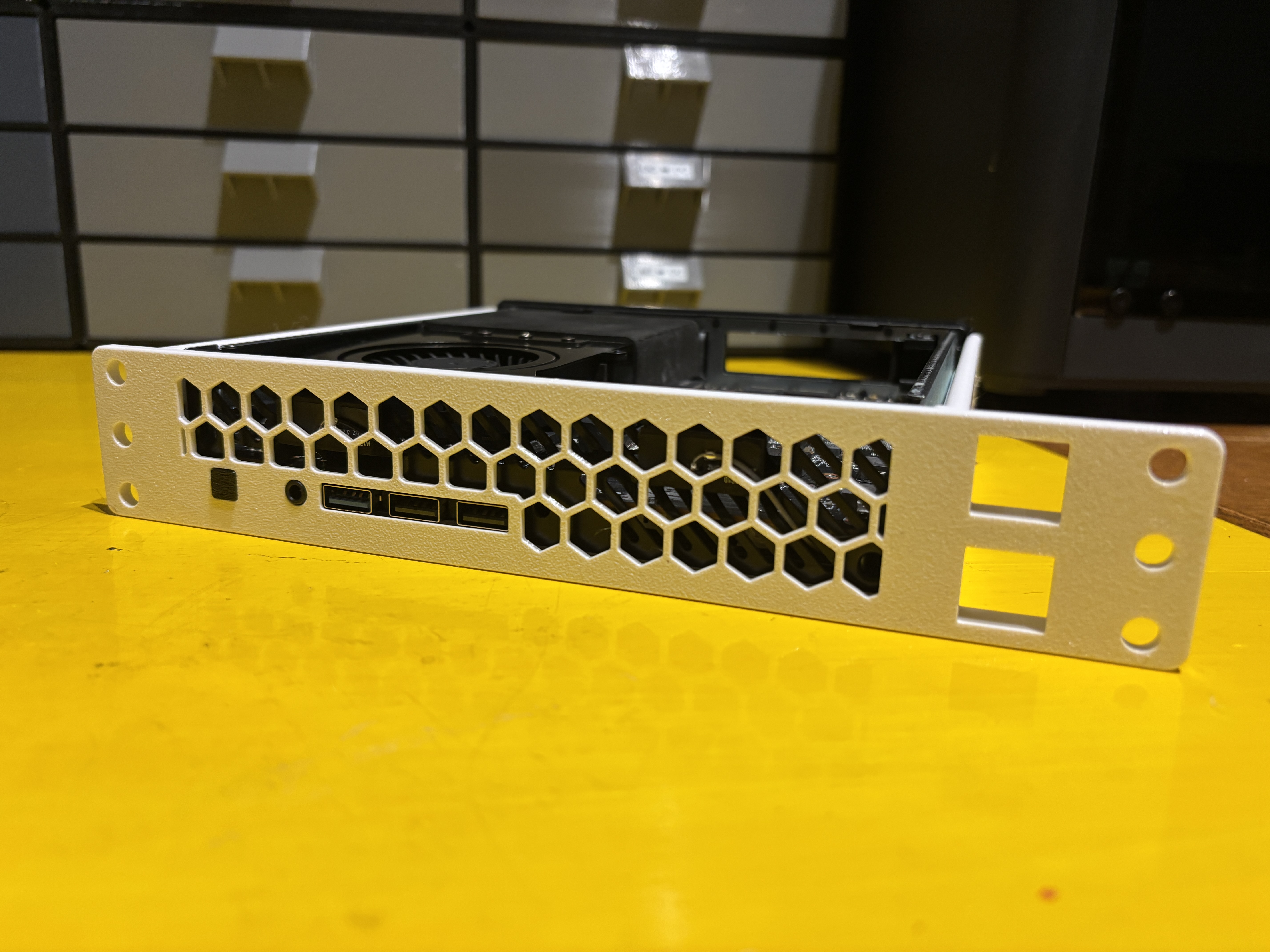 Minisforum MS-01 1U 10" Rack Mount - Lab Rax