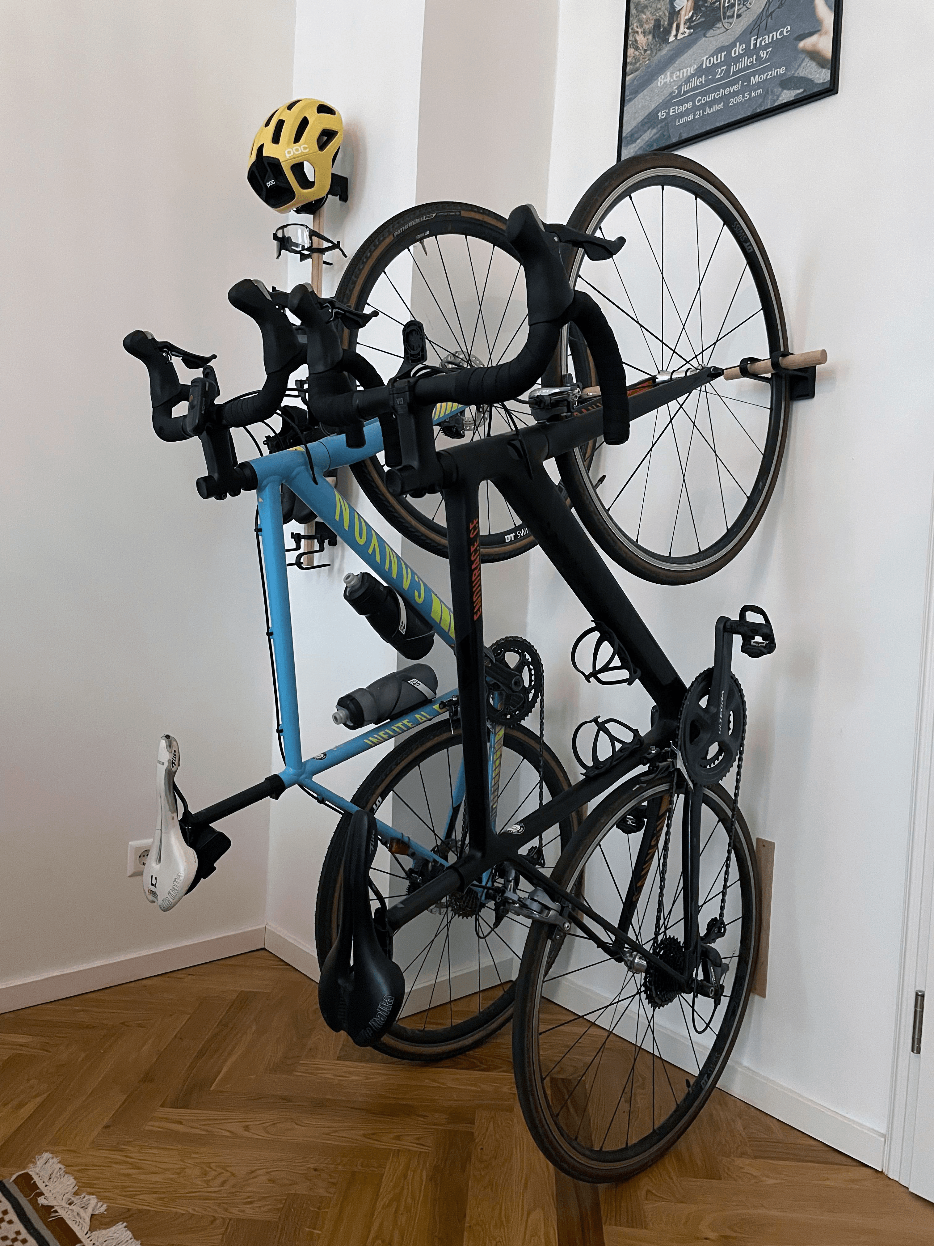 Vertical bike wall mount