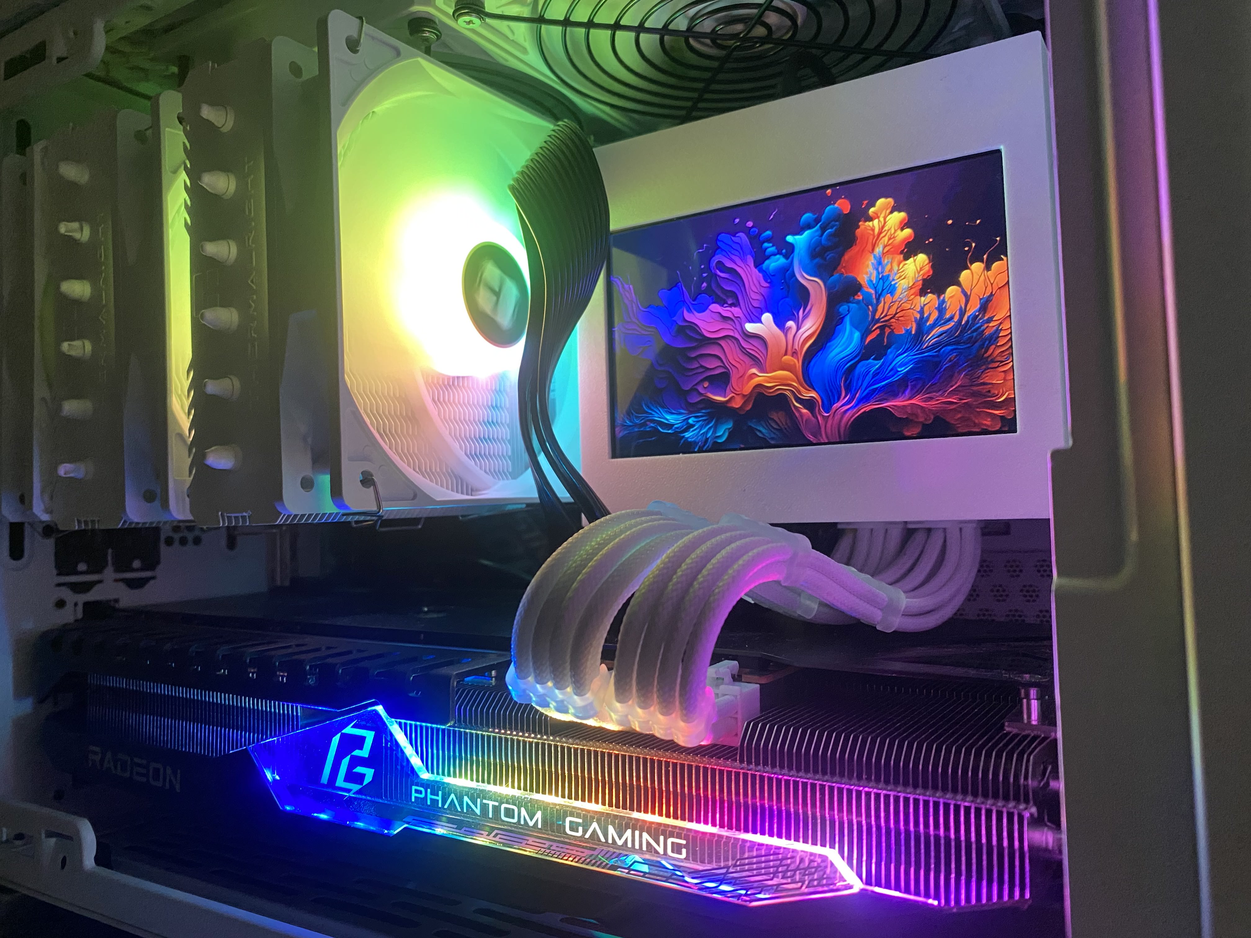 NR200 Screen mount
