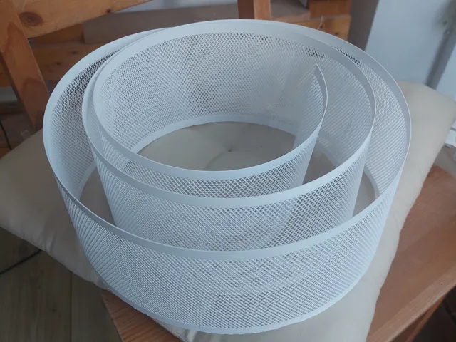 Mosquito net roll for the patient