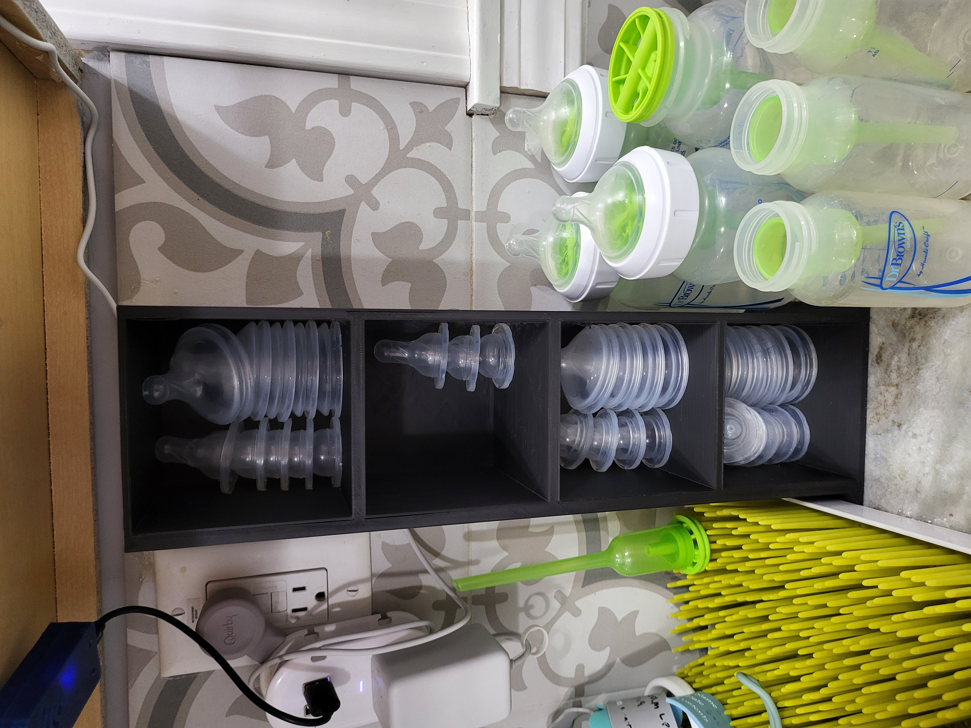 Free standing desk/countertop cubby system
