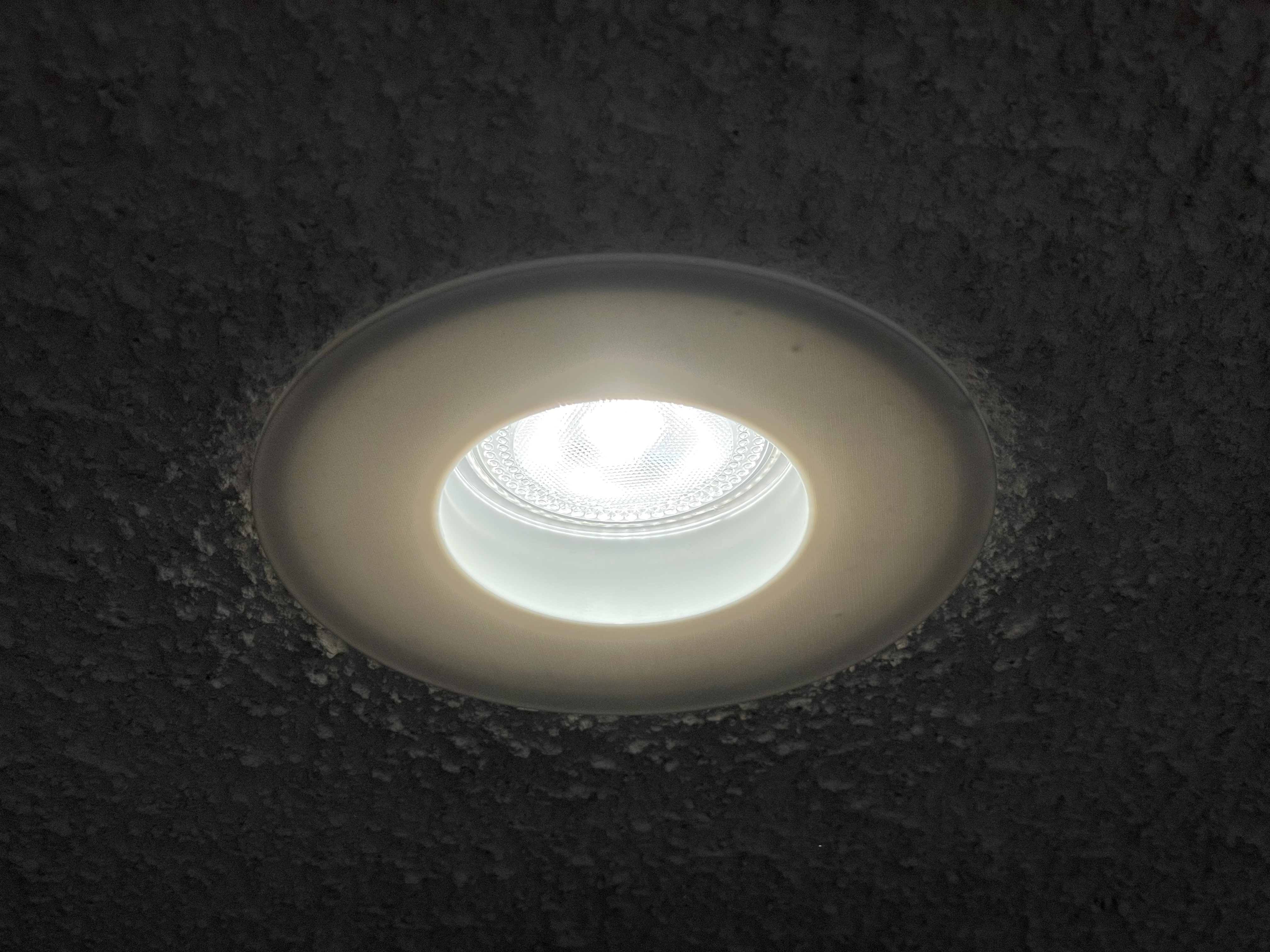 4 inch Potlight covers for Par 20 Bulbs