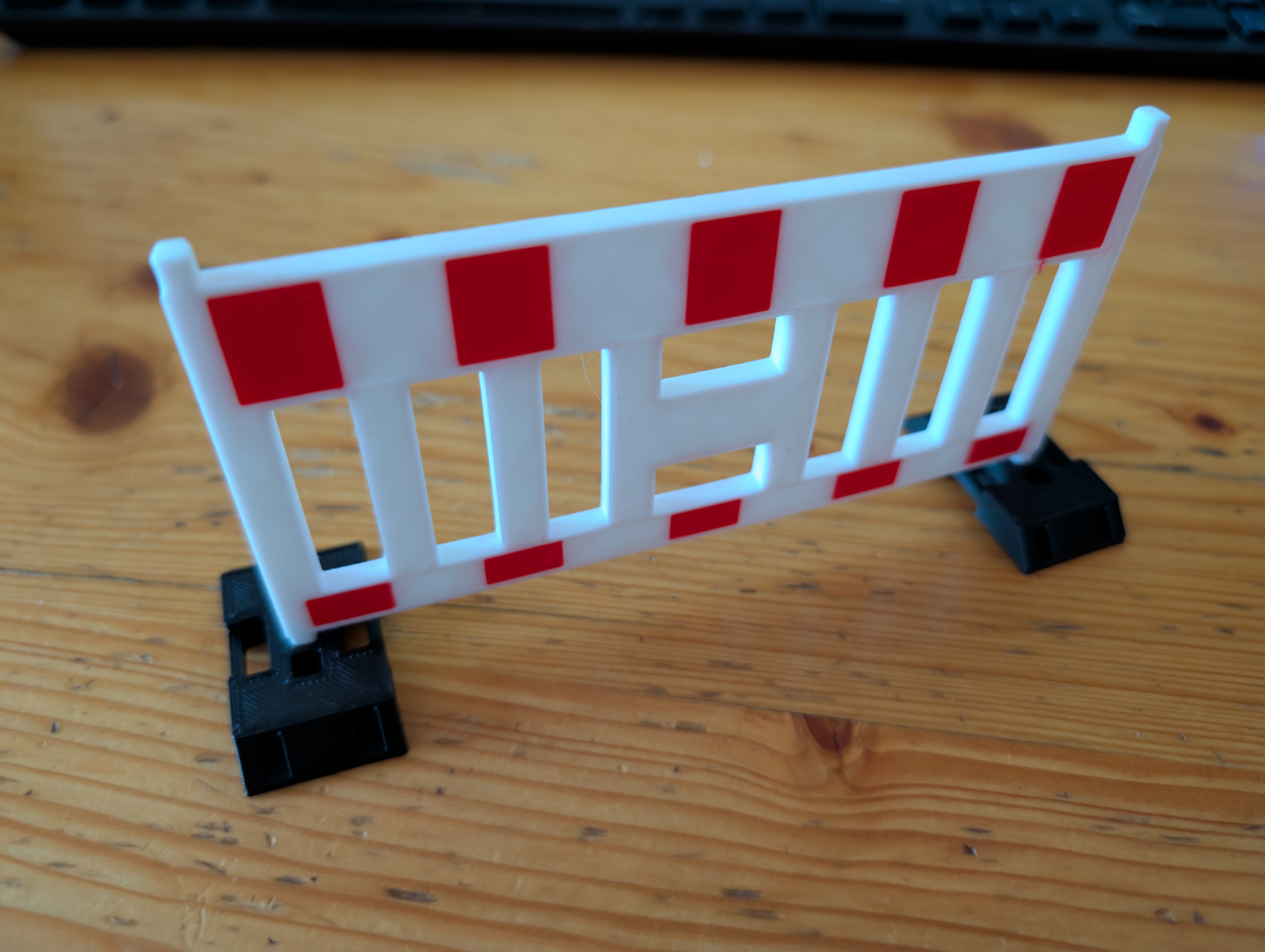 Construction site barrier / Baustellen Absperrung 1:16 Bruder Remix Multicolor