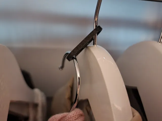 Clothes dual hanger