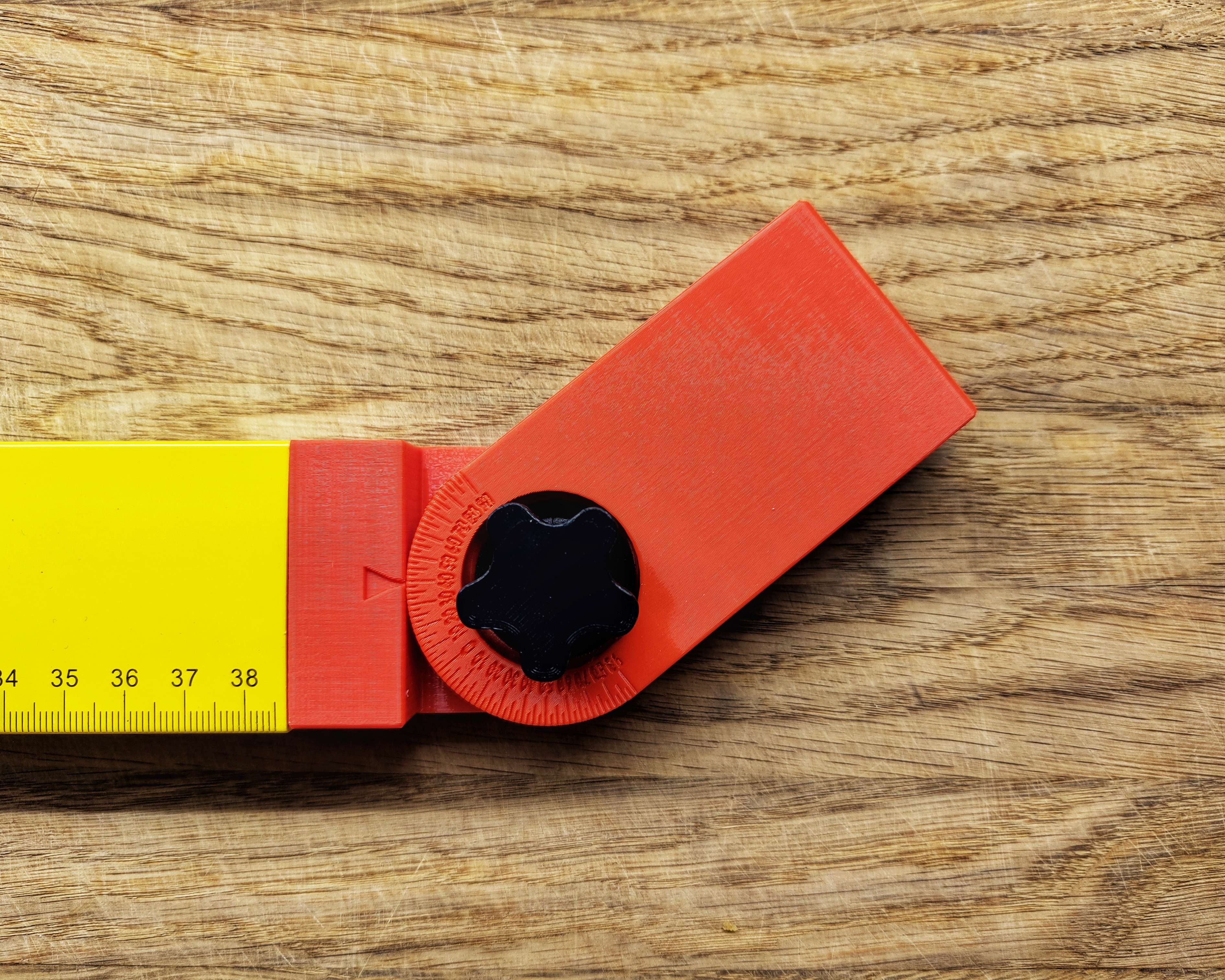 Level tool with protractor — thumbnail 7