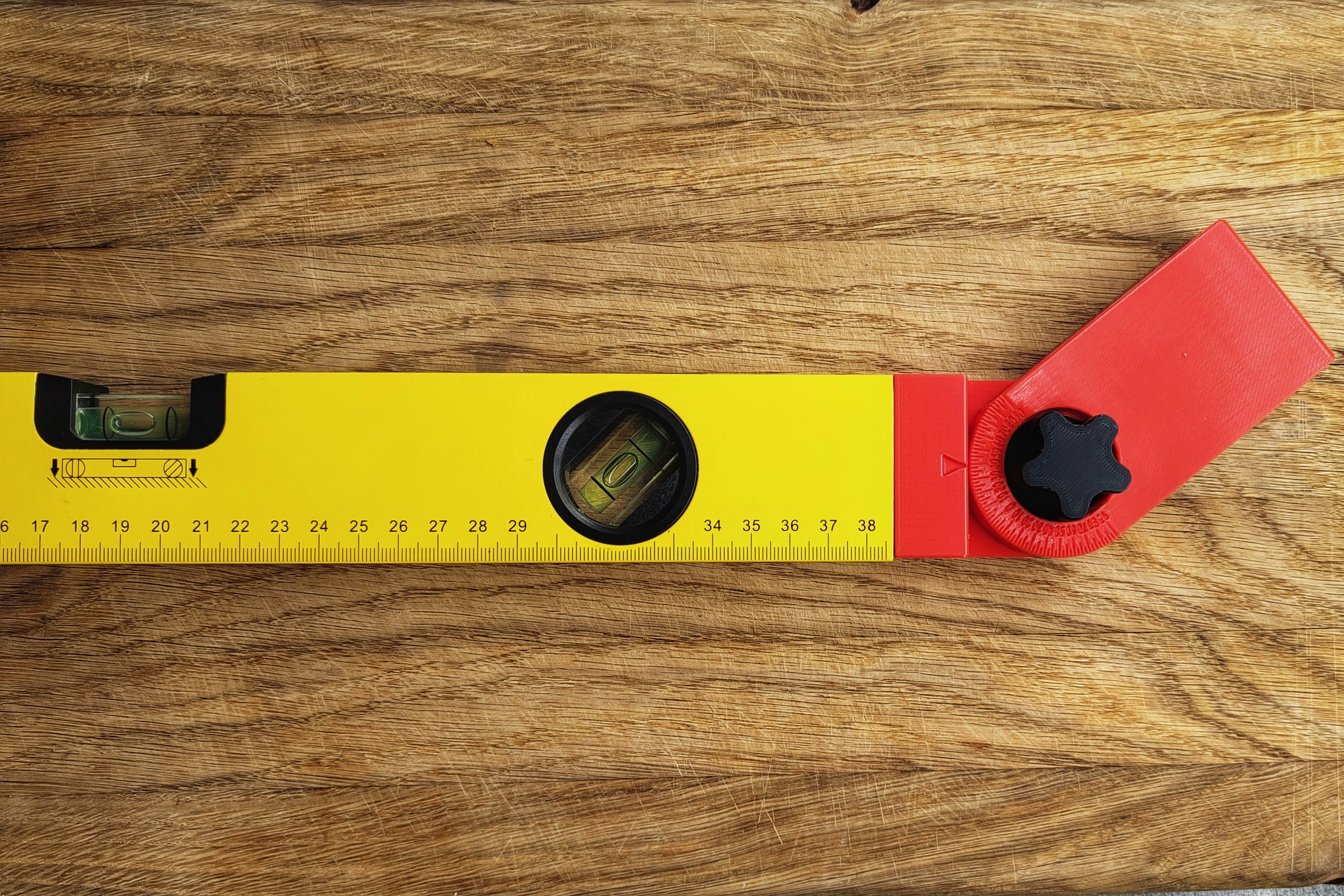 Level tool with protractor — thumbnail 8