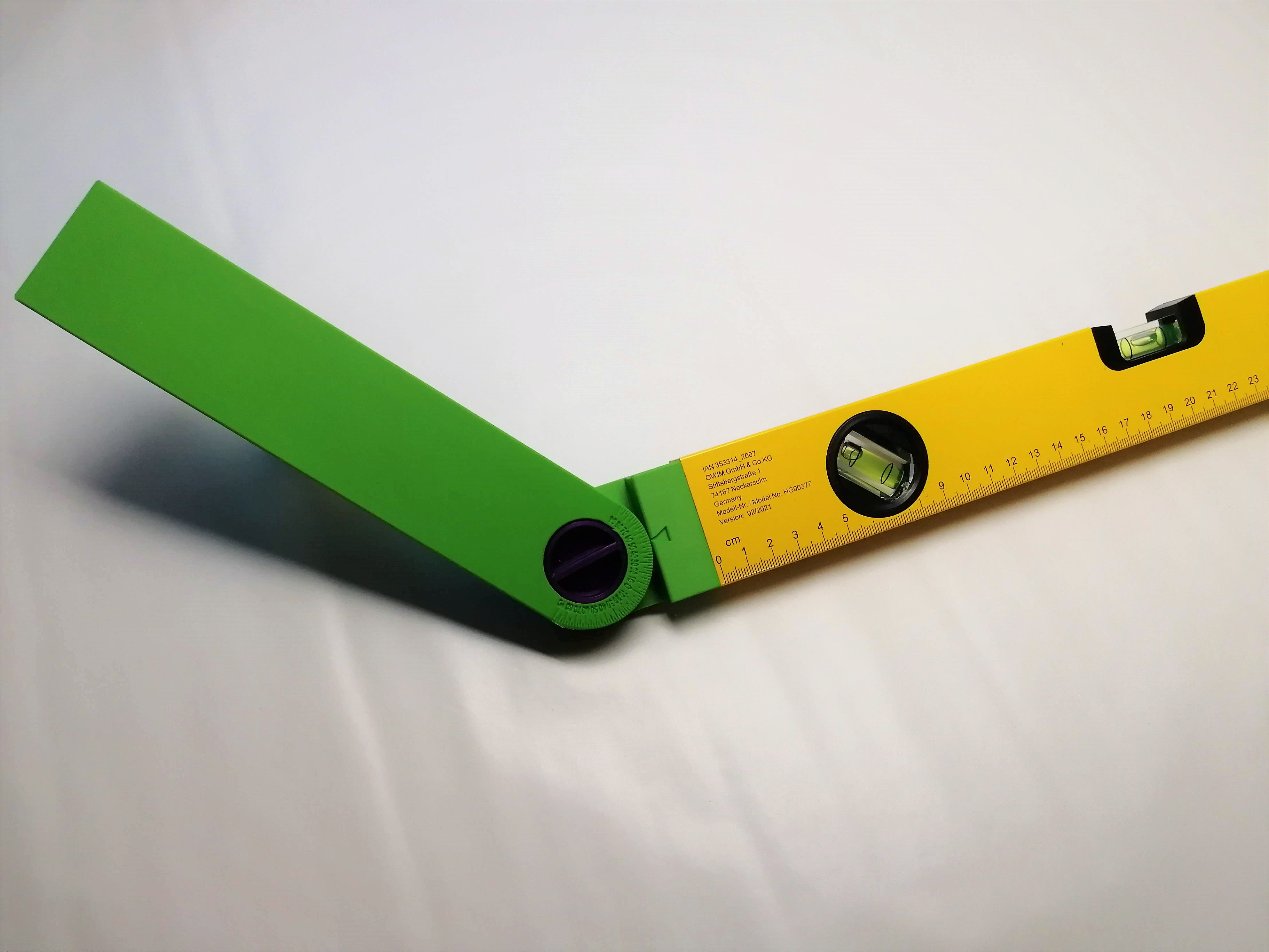 Level tool with protractor — thumbnail 3