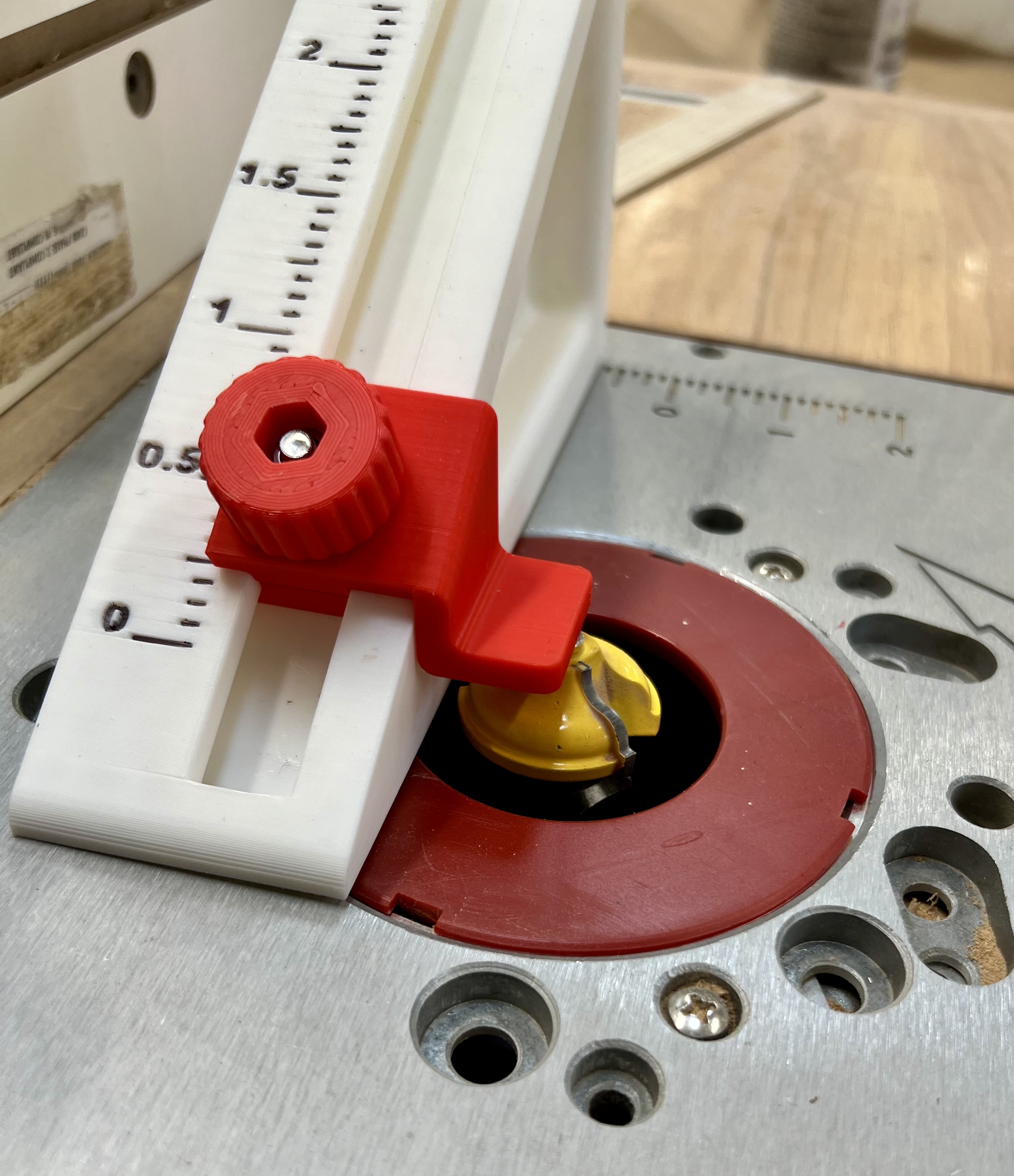 adjustable-depth-gauge-for-table-saw-drill-press-router-imperial