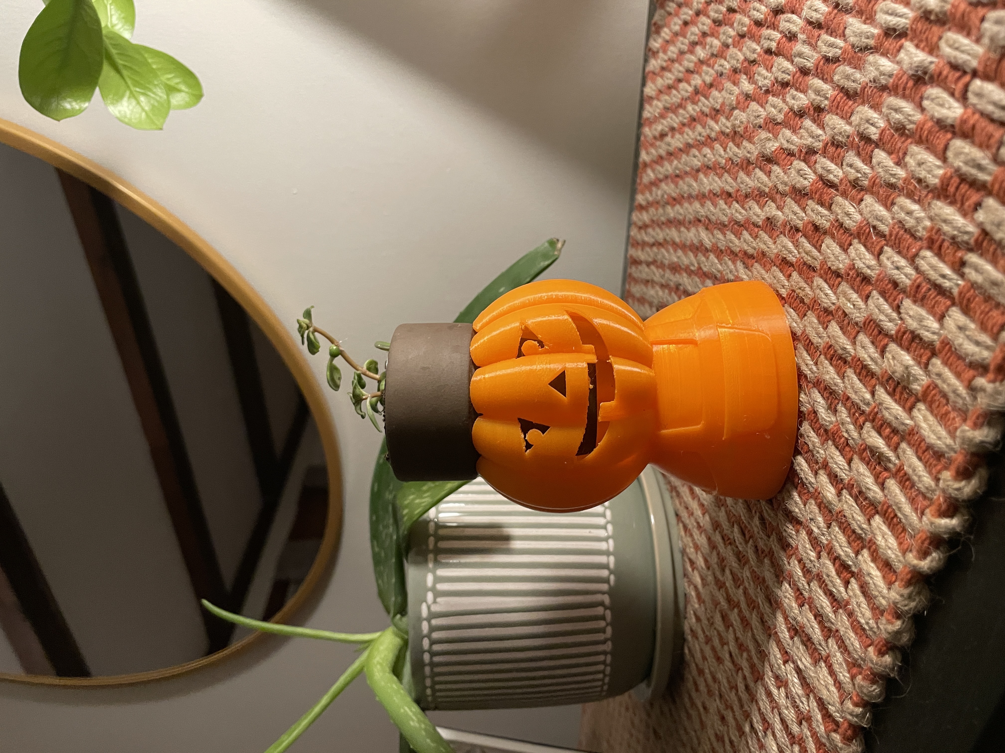 Miniatura 4 do modelo 3D Pumpkin Pal