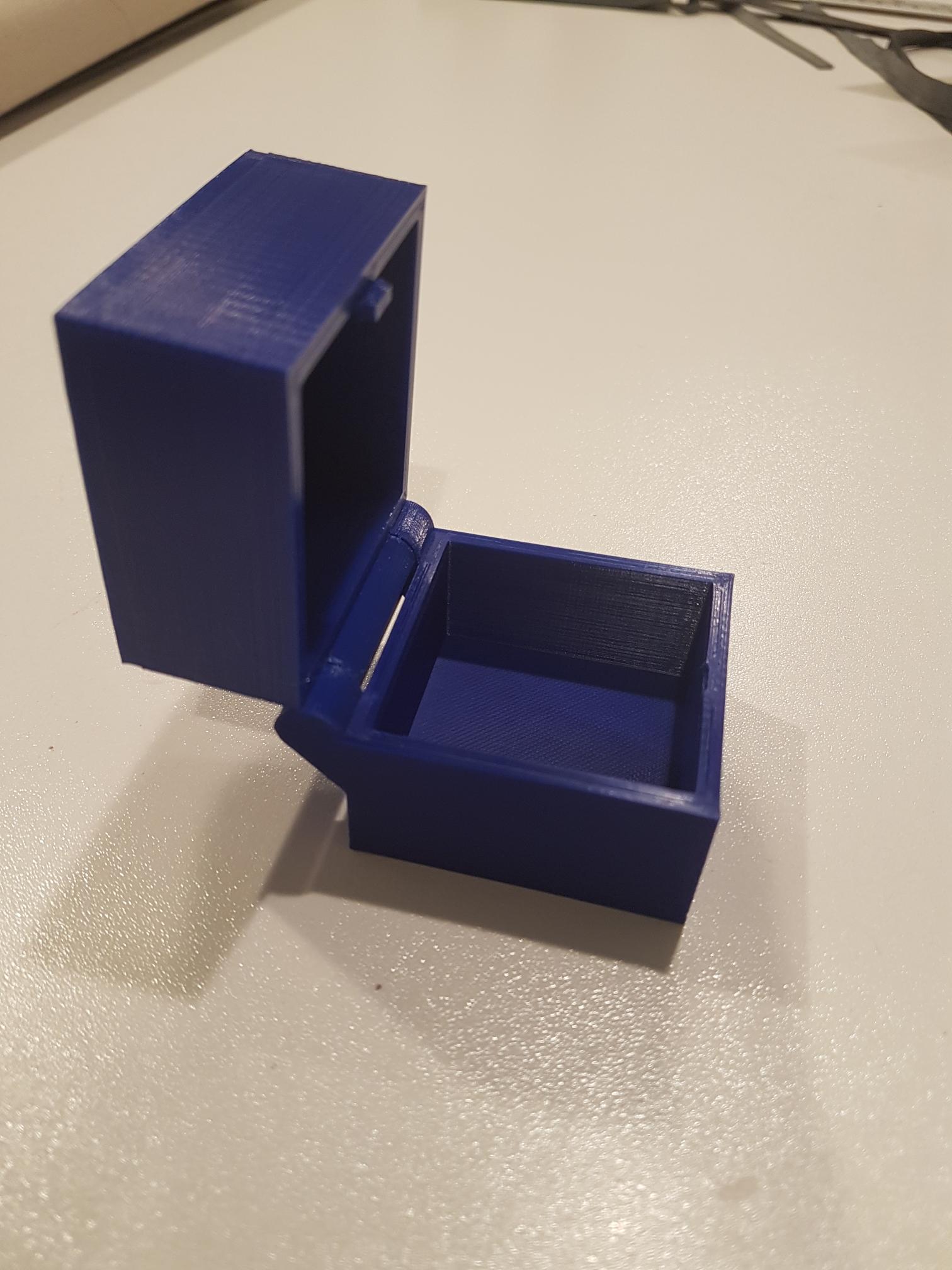 Hinge box