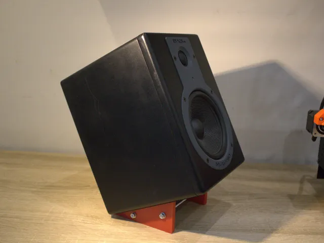Speaker stand
