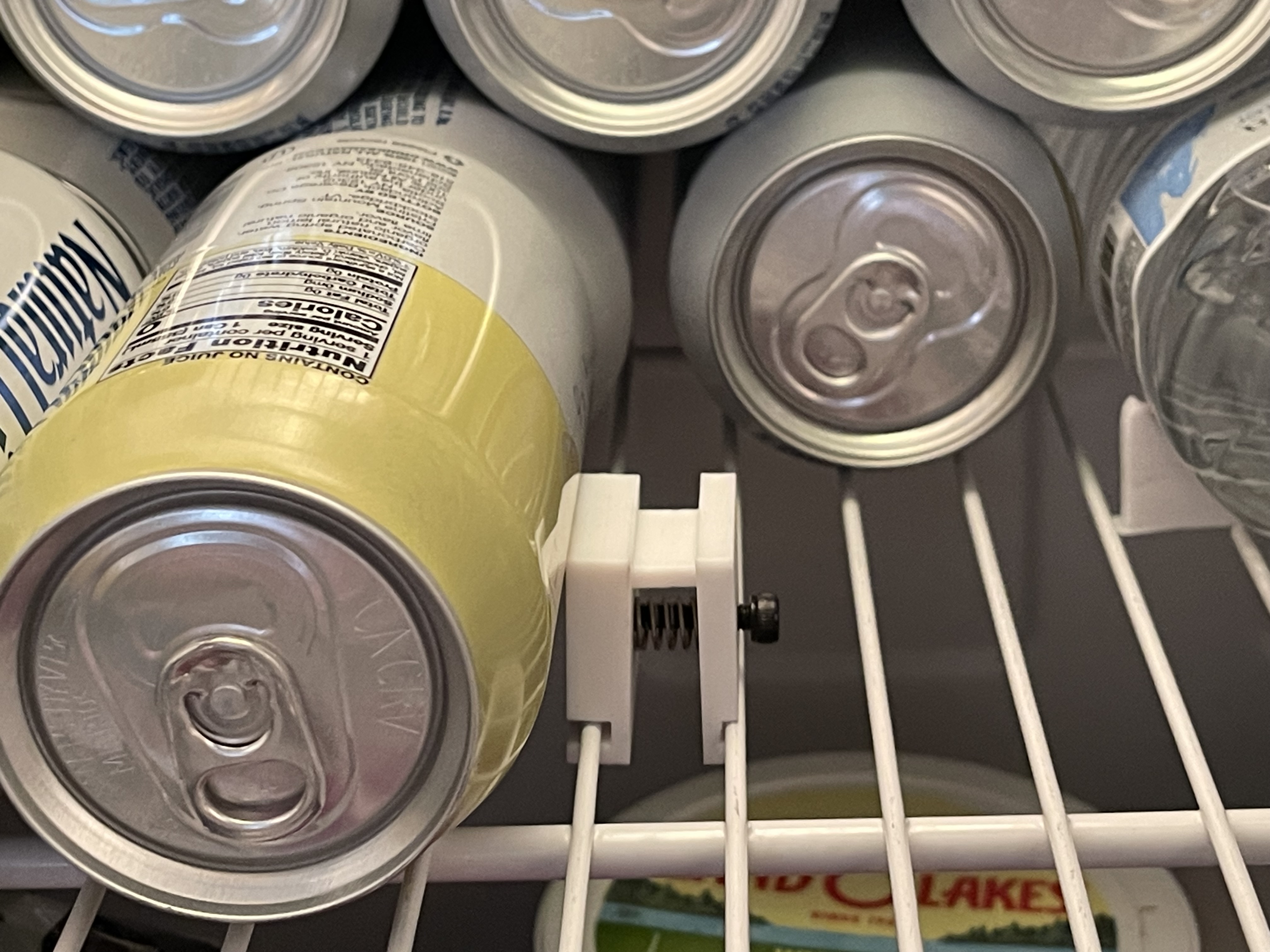 Bottle/Can Fridge Stopper V2 by yelrow525 Download free STL model