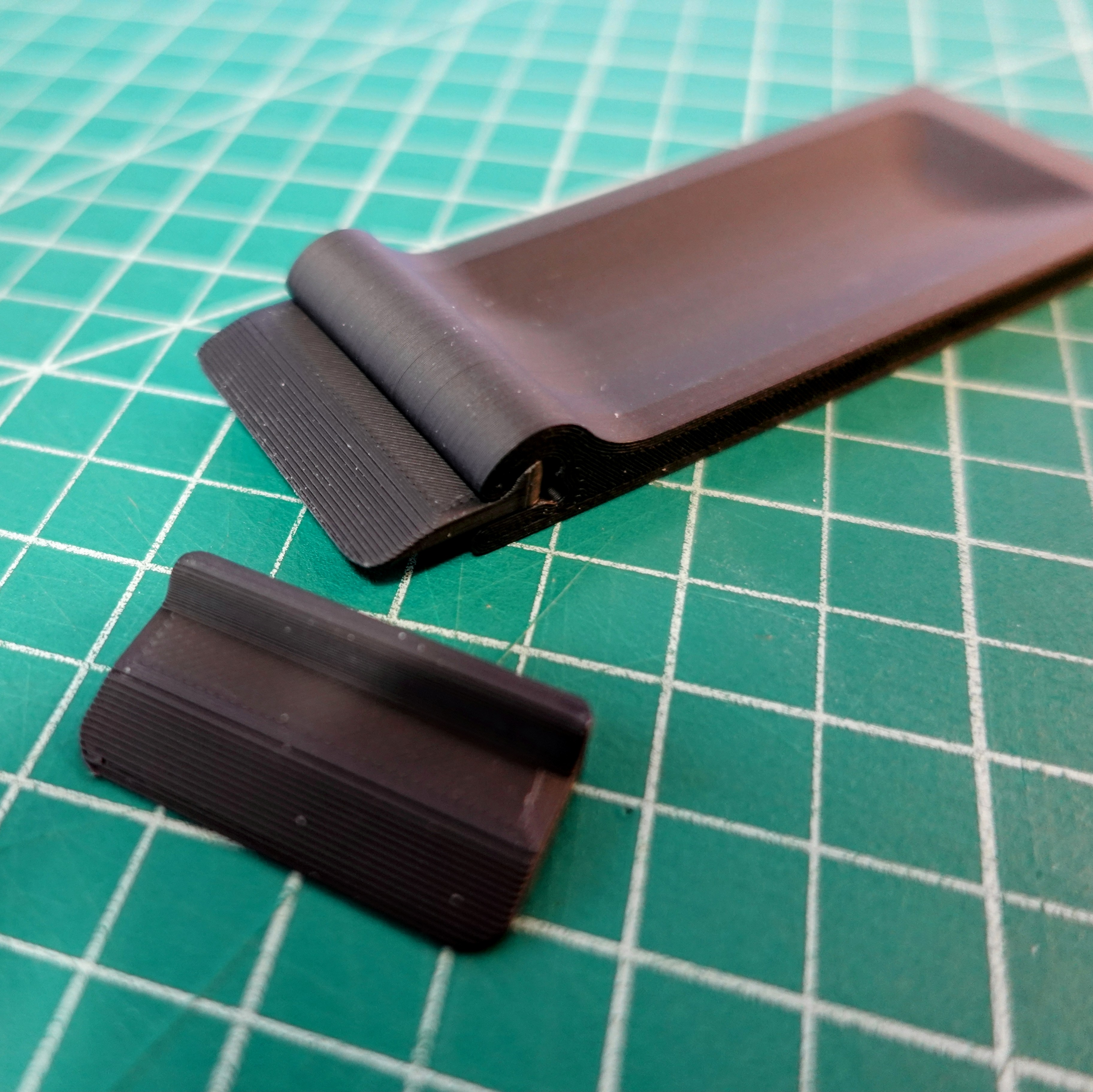 Miniatura 2 do modelo 3D Print Bed Scraper with Replaceable Blade