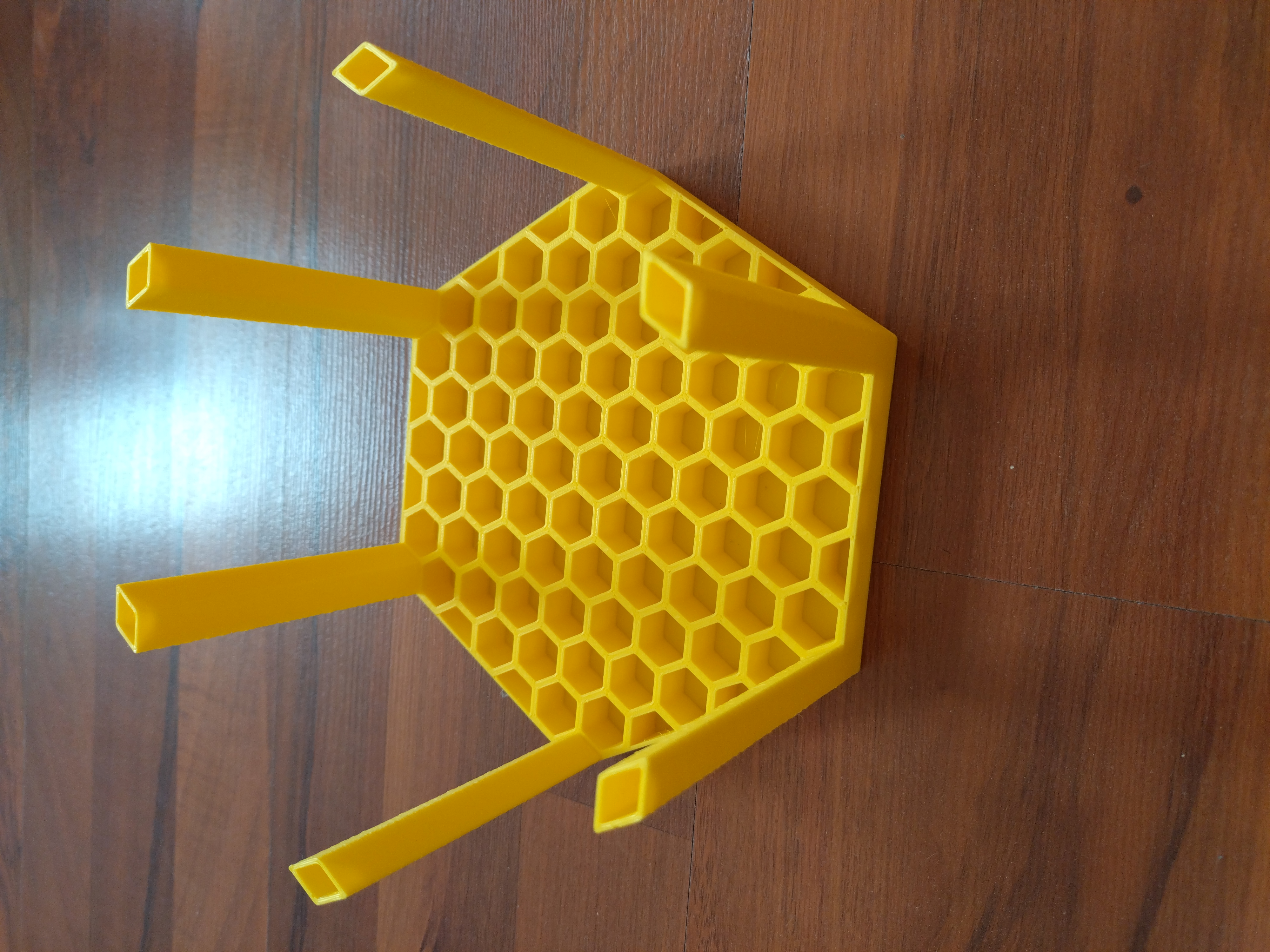 Miniatura 2 do modelo 3D Paint Brush Stand