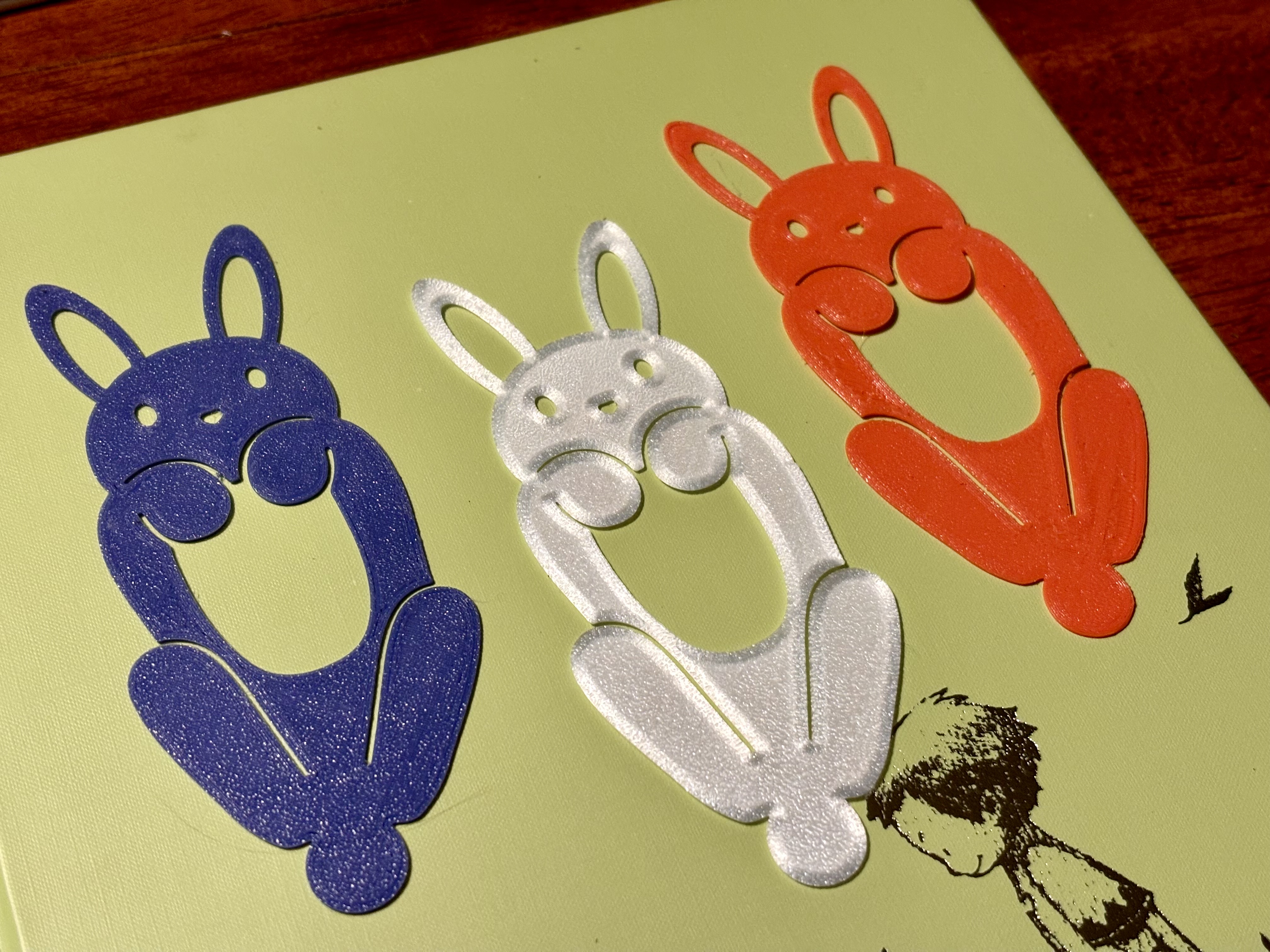 Peeking Bunny Bookmark 3D model thumbnail